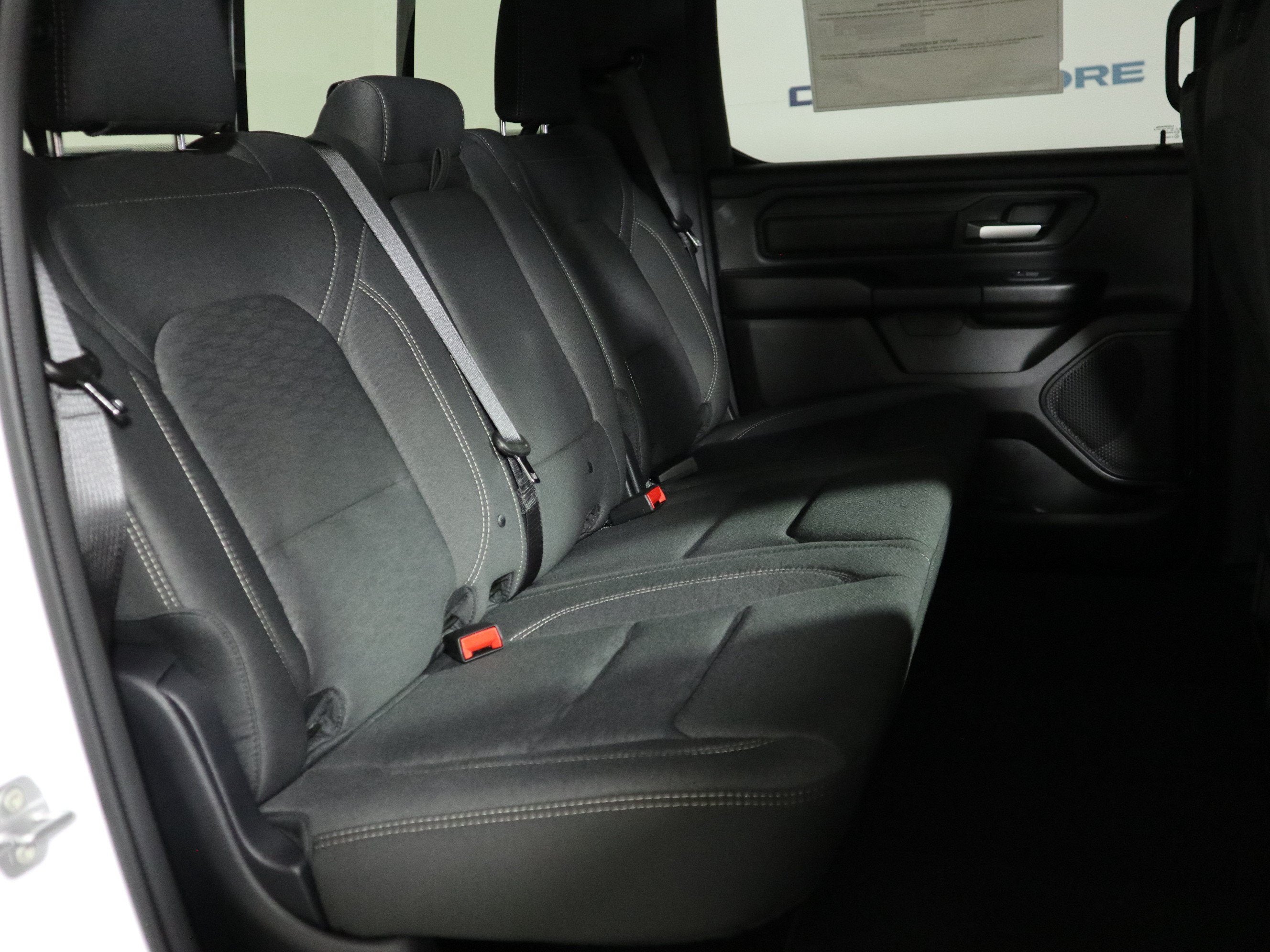 2027 RAM 1500 Tradesman Crew Cab 4x4