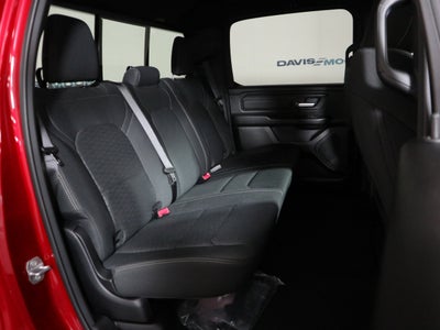 2026 RAM 1500 Express 4x4 Crew Cab
