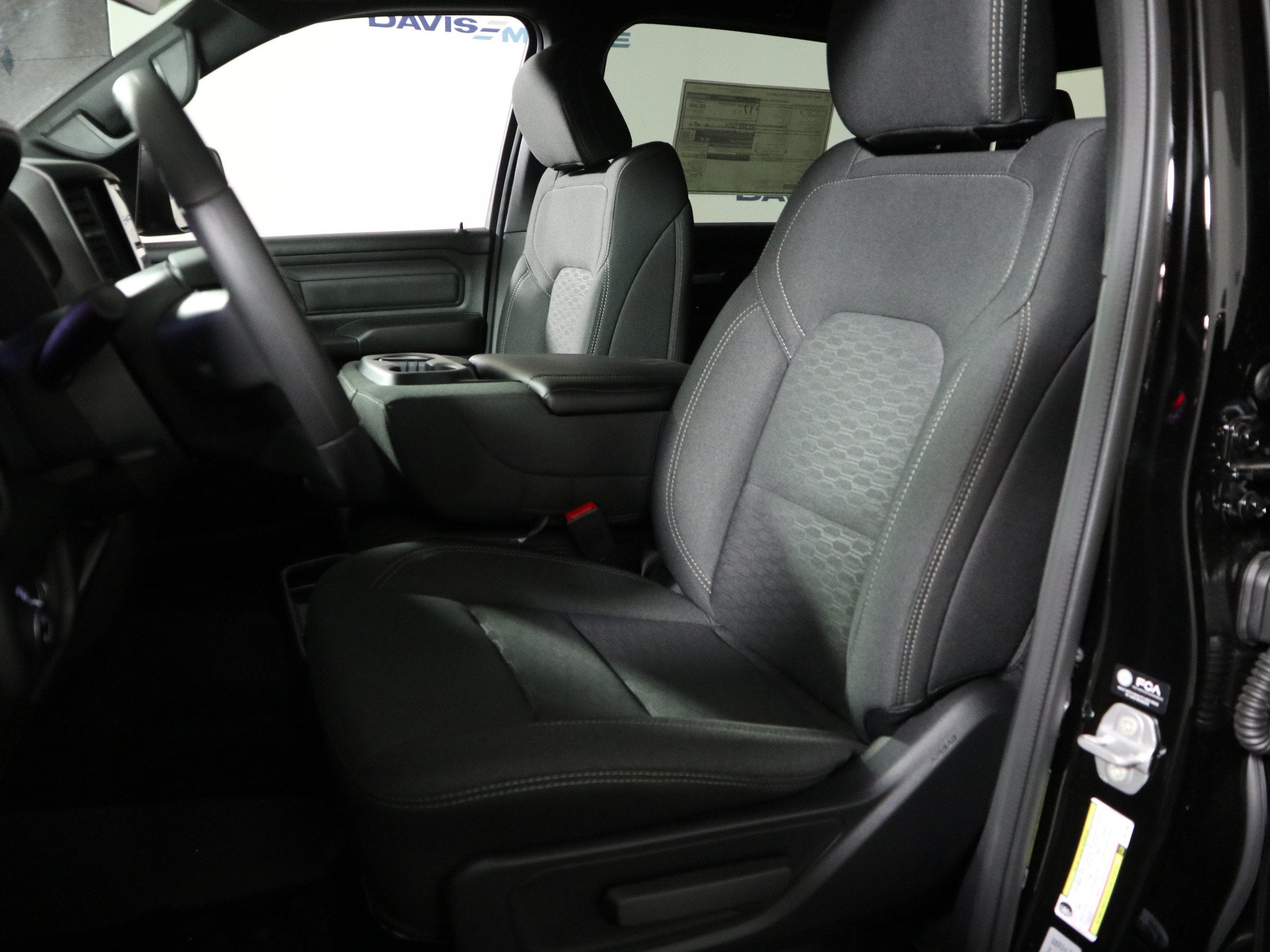 2027 RAM 1500 Warlock Crew Cab 4x4