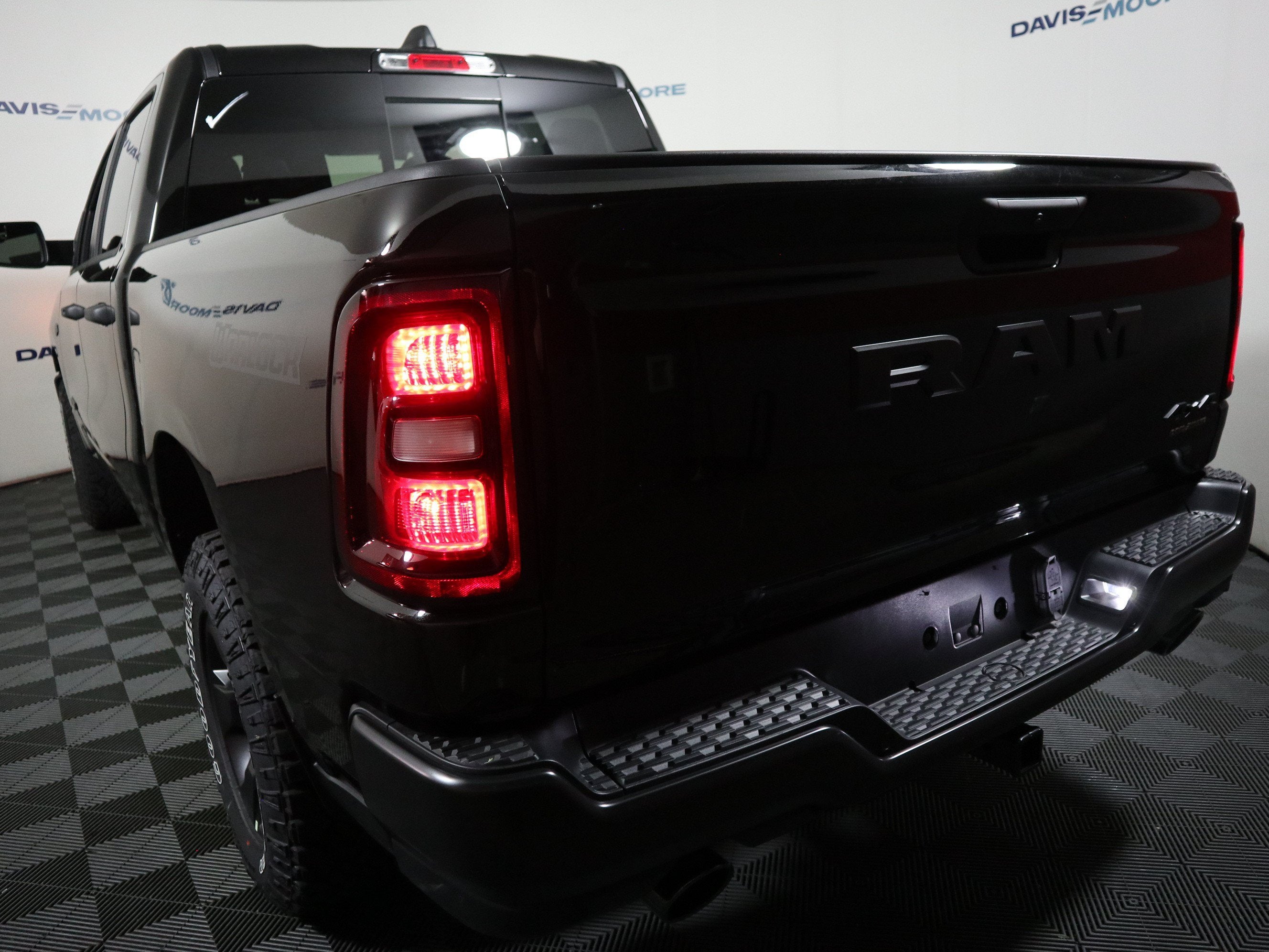 2027 RAM 1500 Warlock Crew Cab 4x4