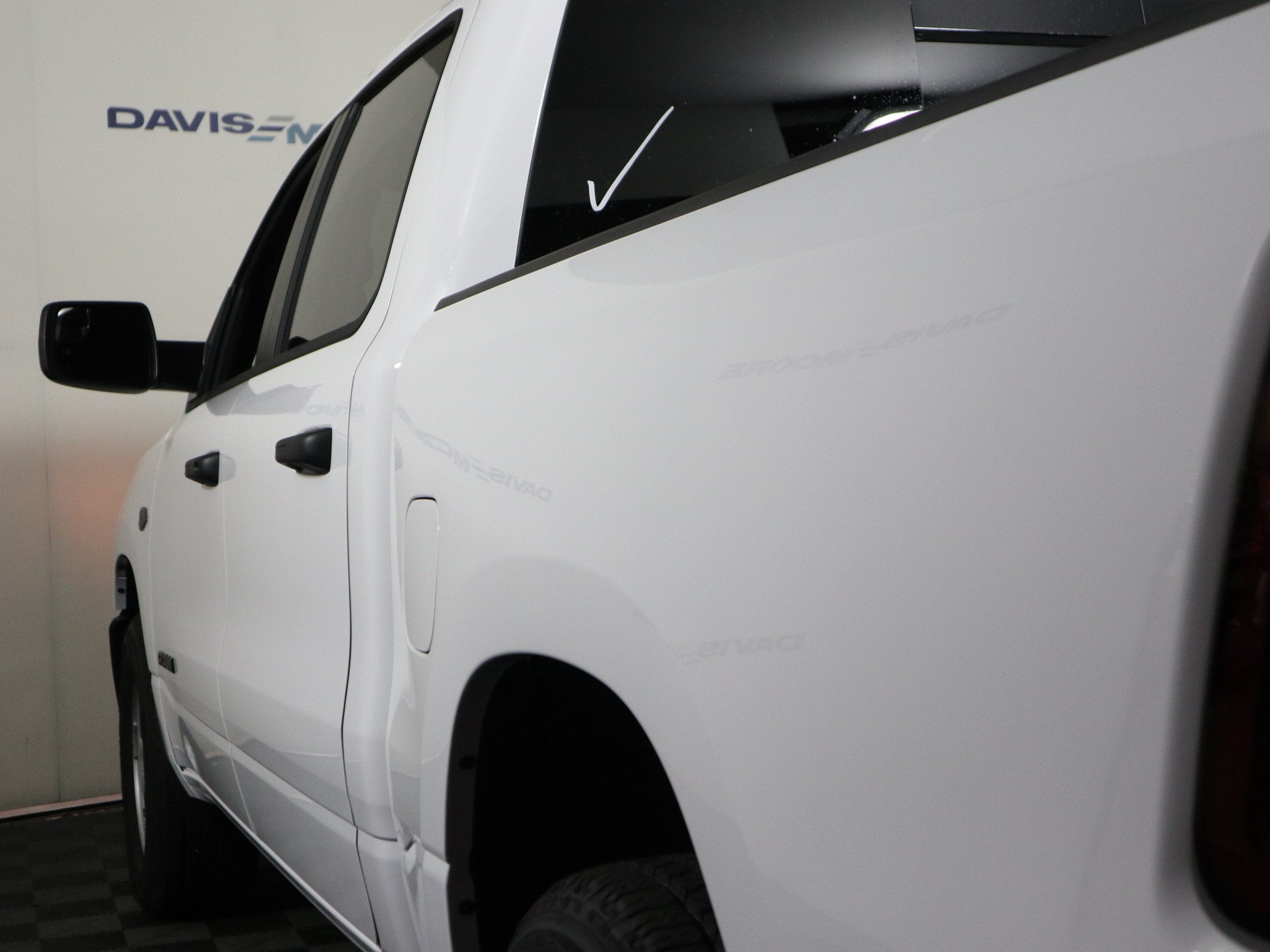 2027 RAM 1500 Tradesman Crew Cab 4x4
