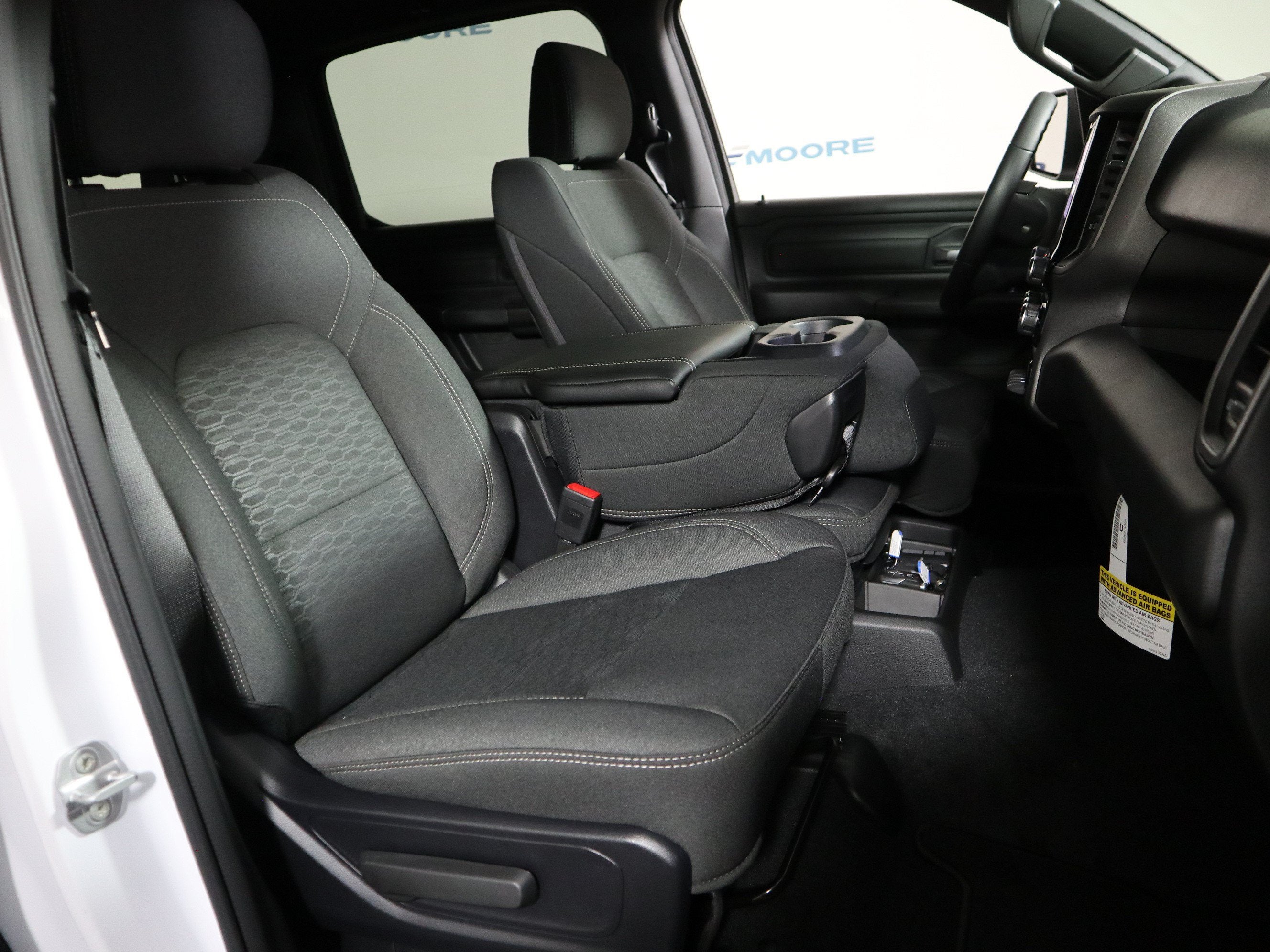 2027 RAM 1500 Tradesman Crew Cab 4x4