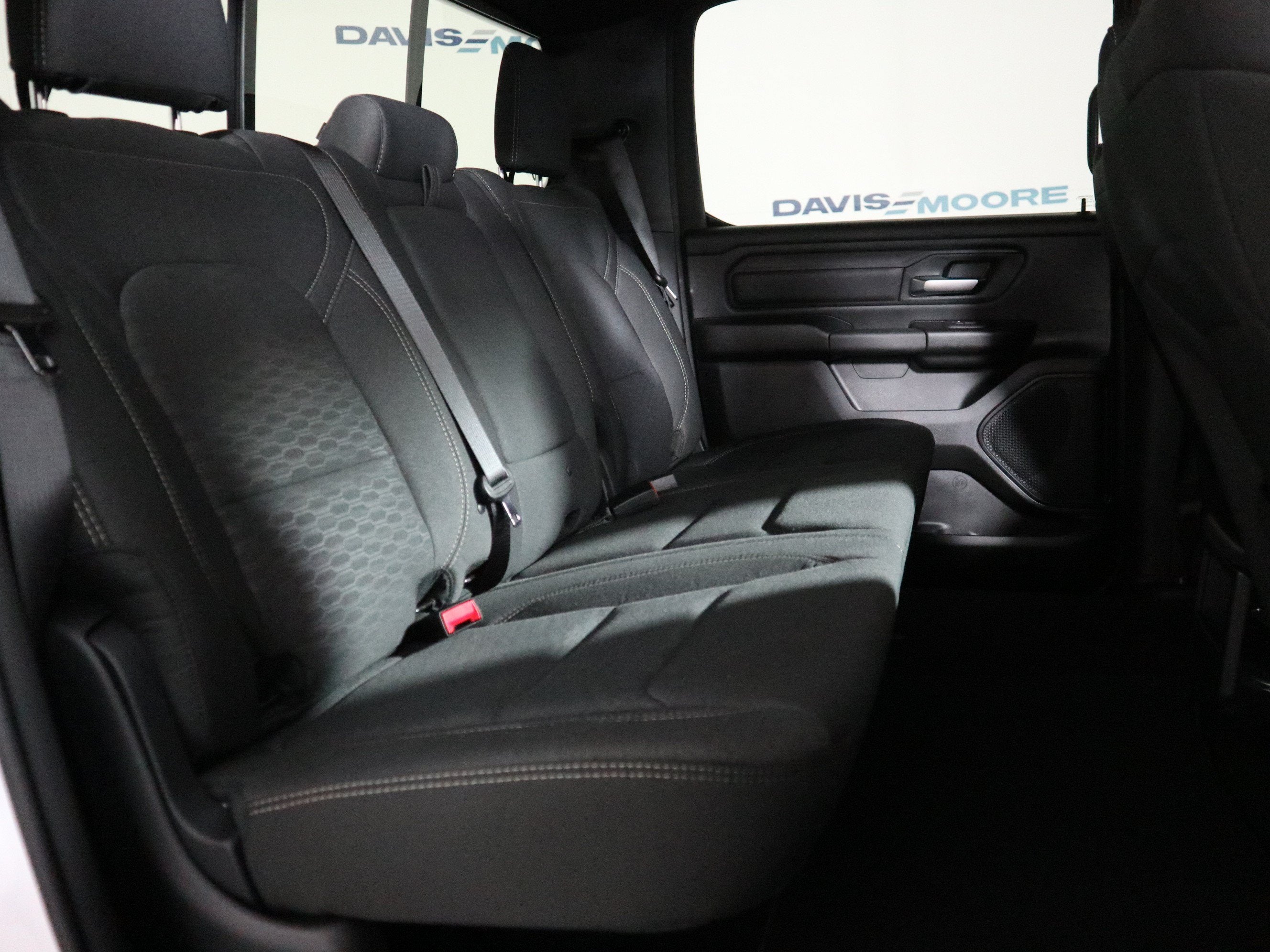 2027 RAM 1500 Tradesman Crew Cab 4x4