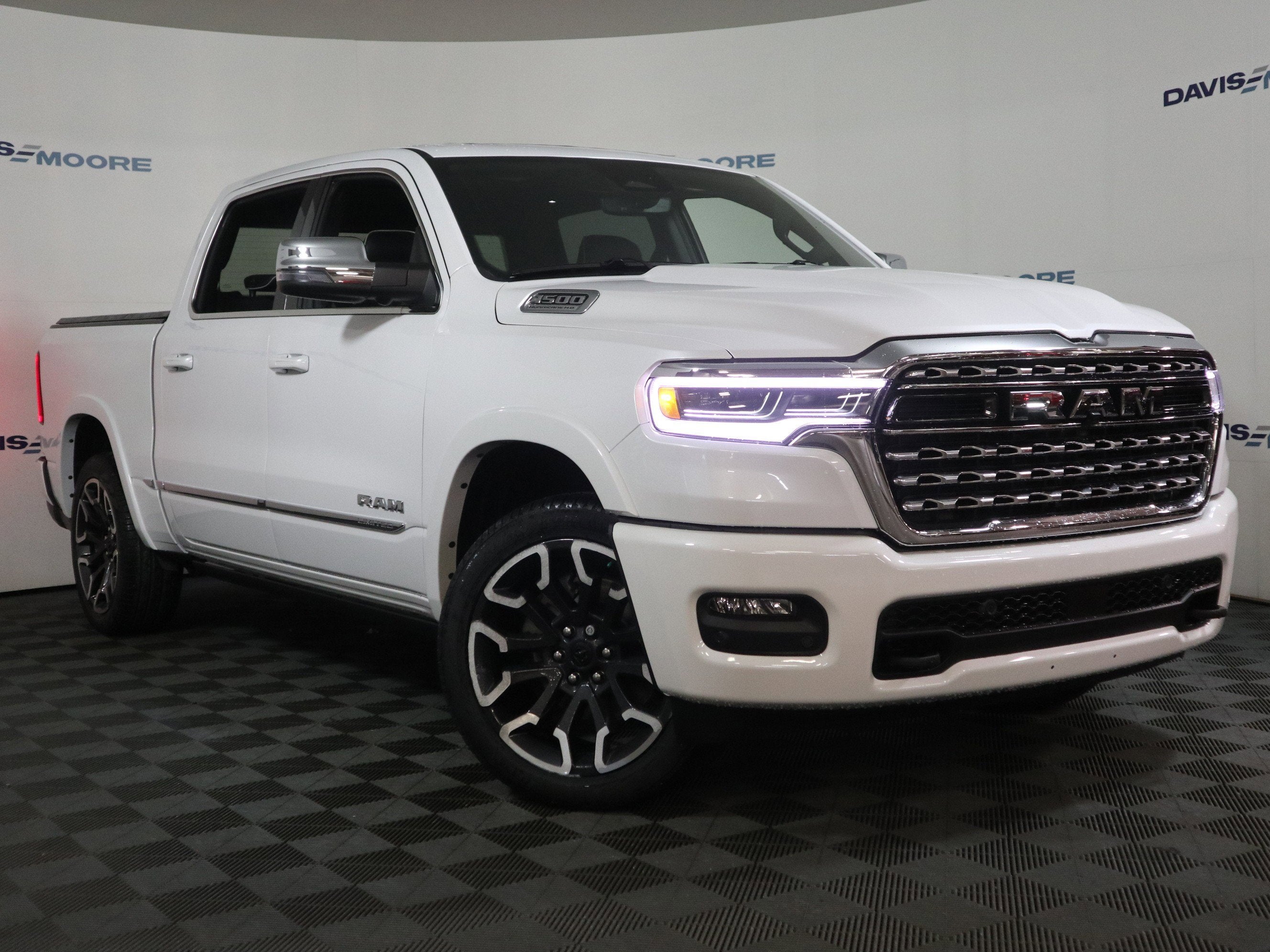 2026 RAM 1500 Limited Crew Cab 4x4