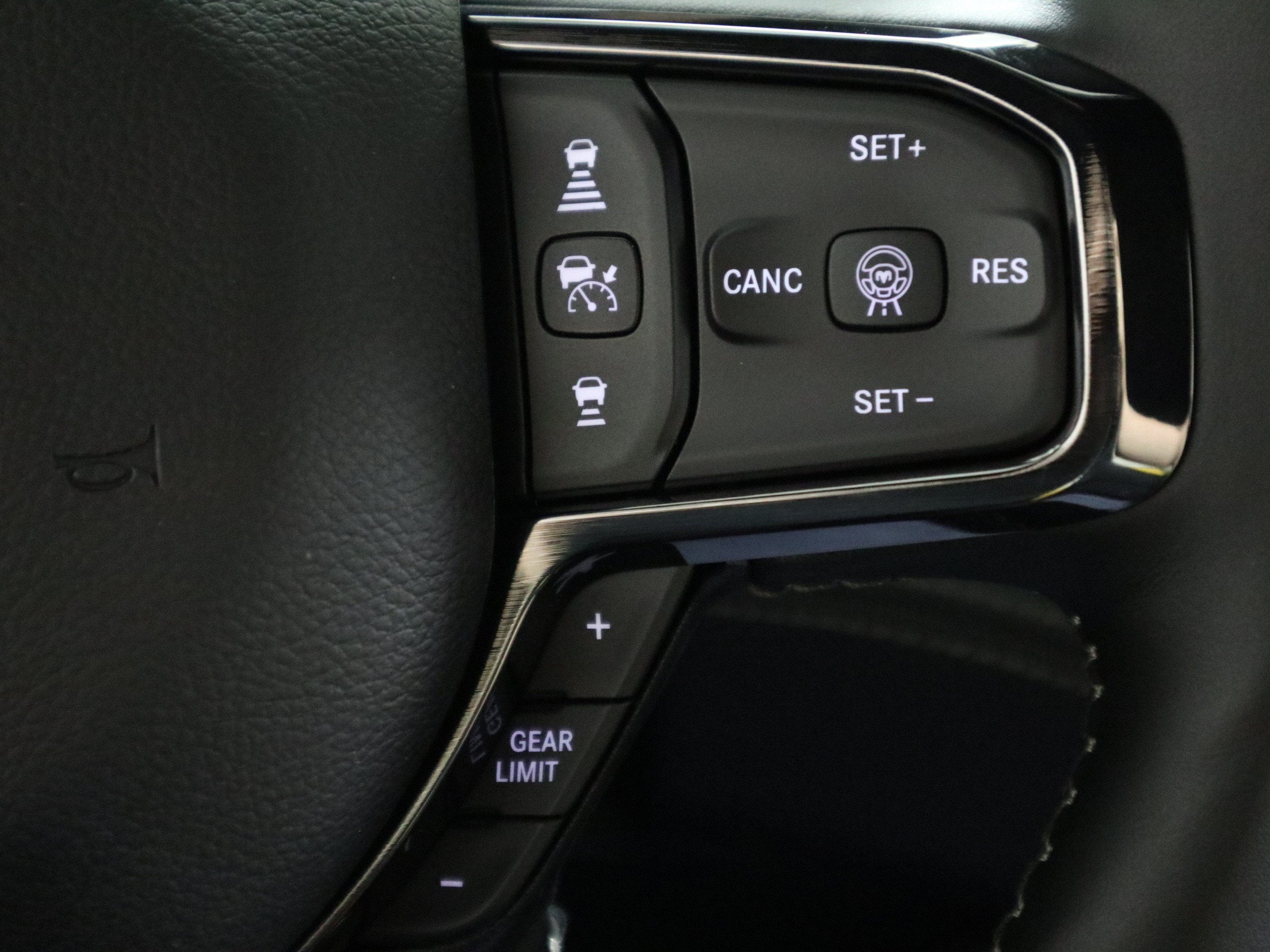 2027 RAM 1500 Limited 4x4 Crew Cab
