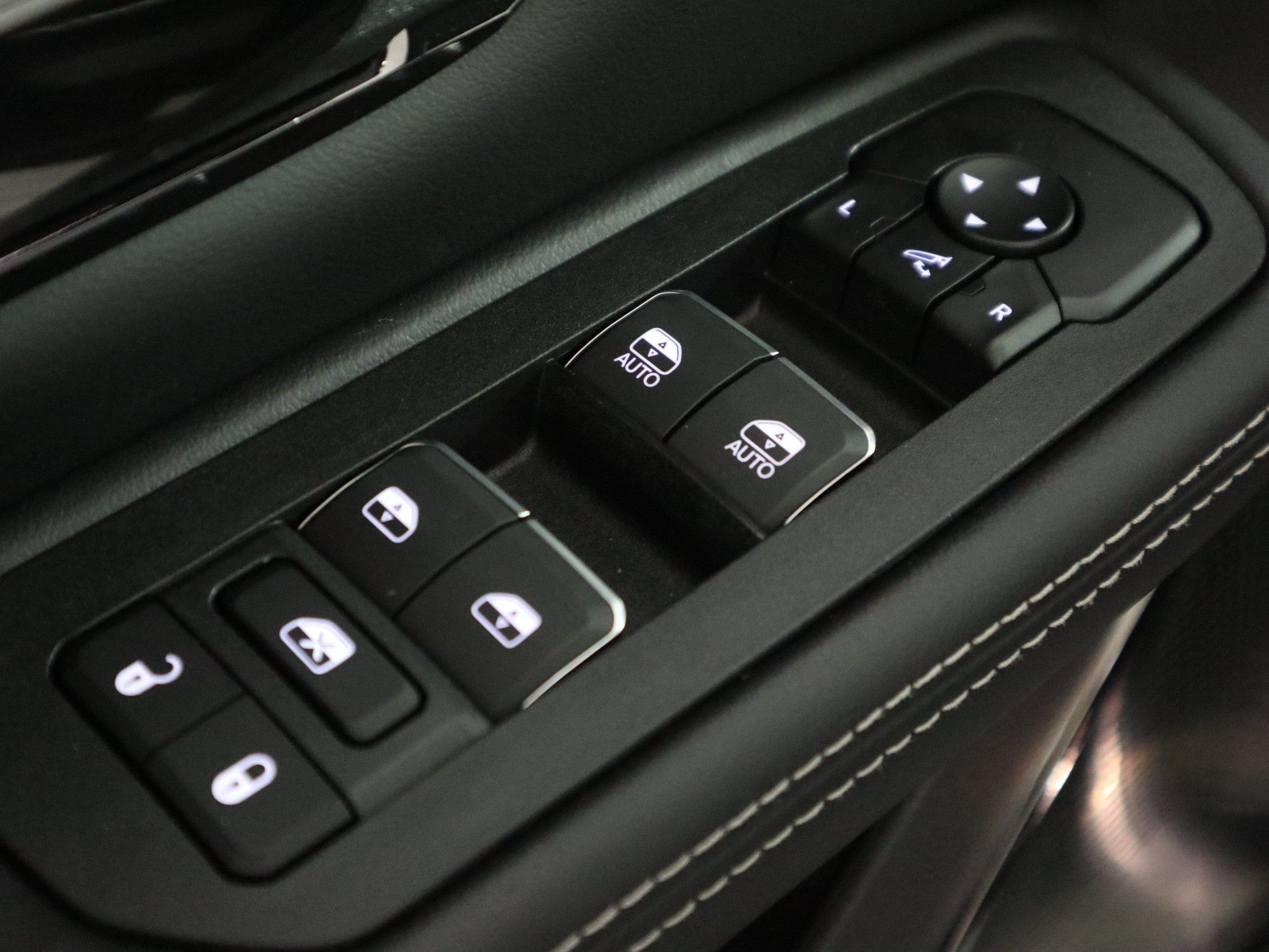 2027 RAM 1500 Limited 4x4 Crew Cab