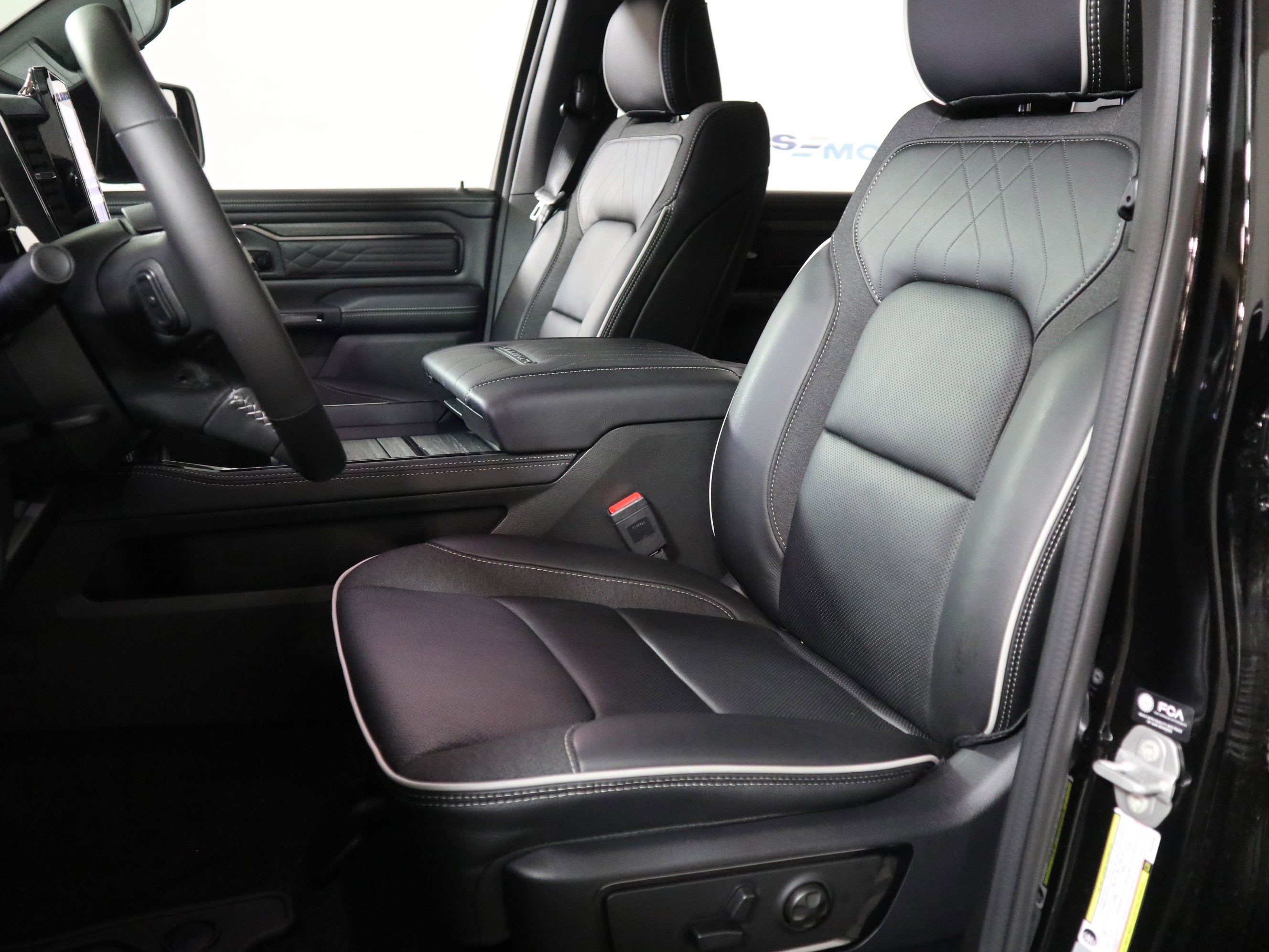 2026 RAM 1500 Limited Crew Cab 4x4