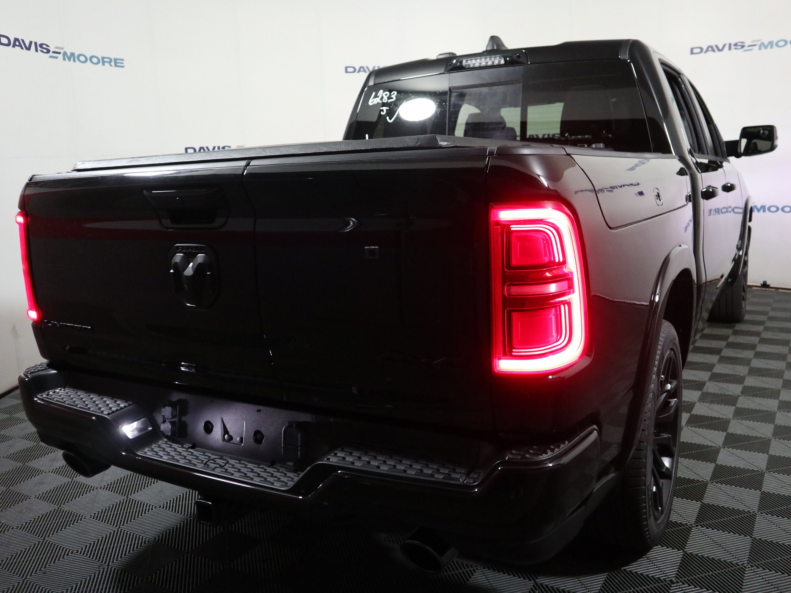 2026 RAM 1500 Limited Crew Cab 4x4