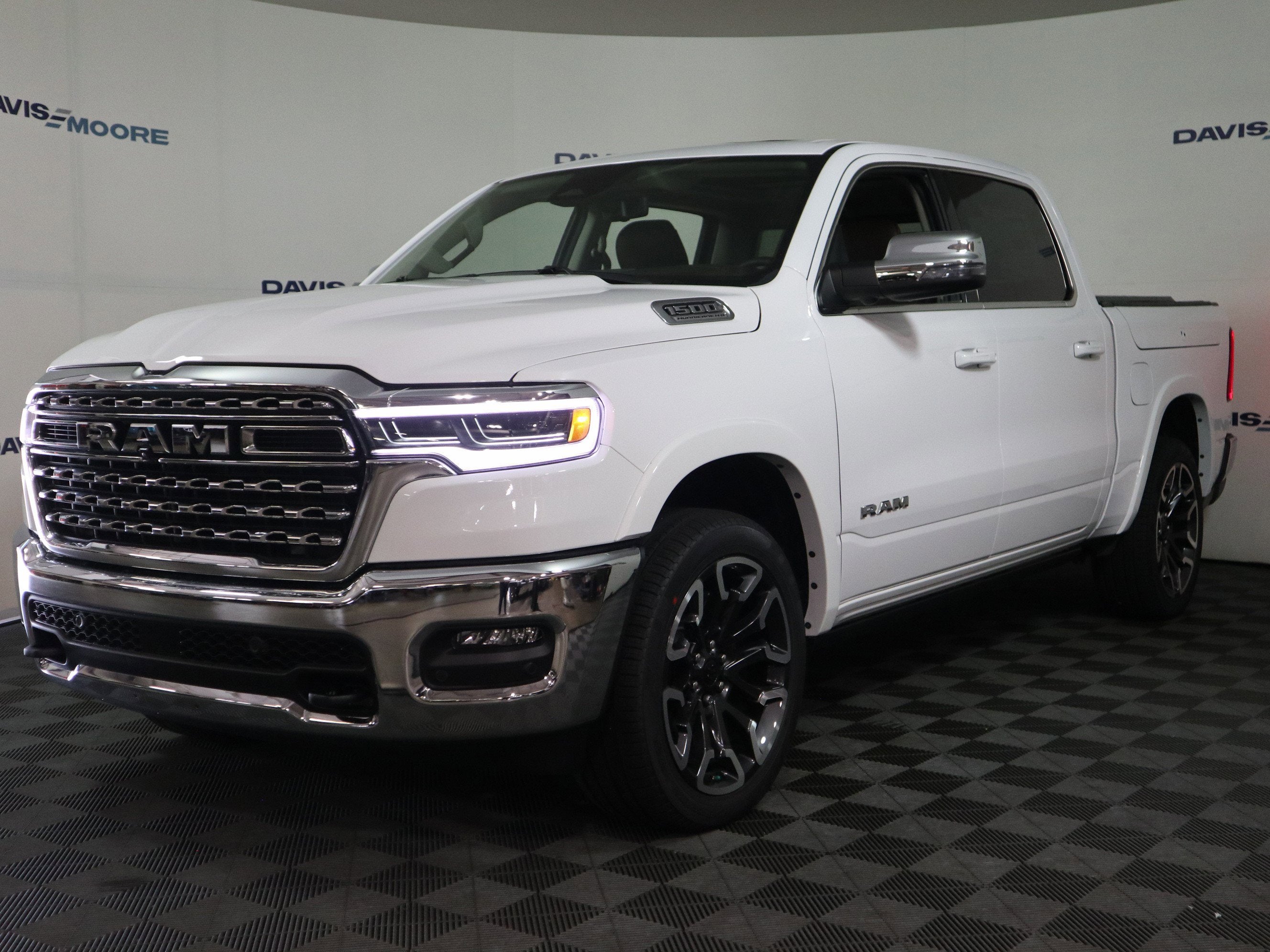 2026 RAM 1500 Longhorn Crew Cab 4x4
