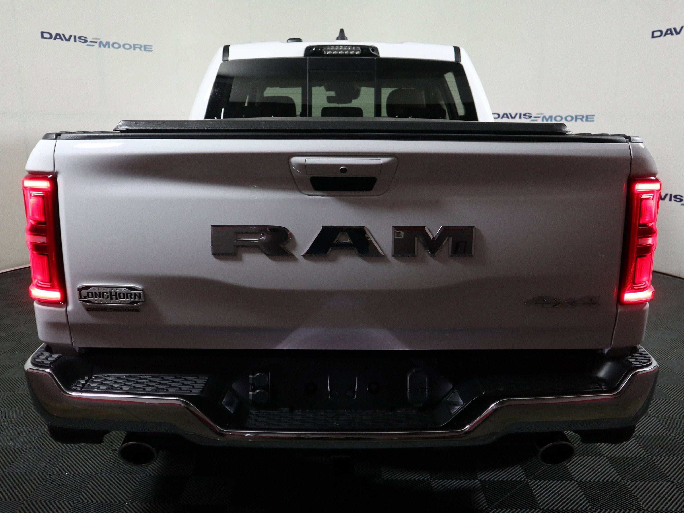2026 RAM 1500 Longhorn Crew Cab 4x4