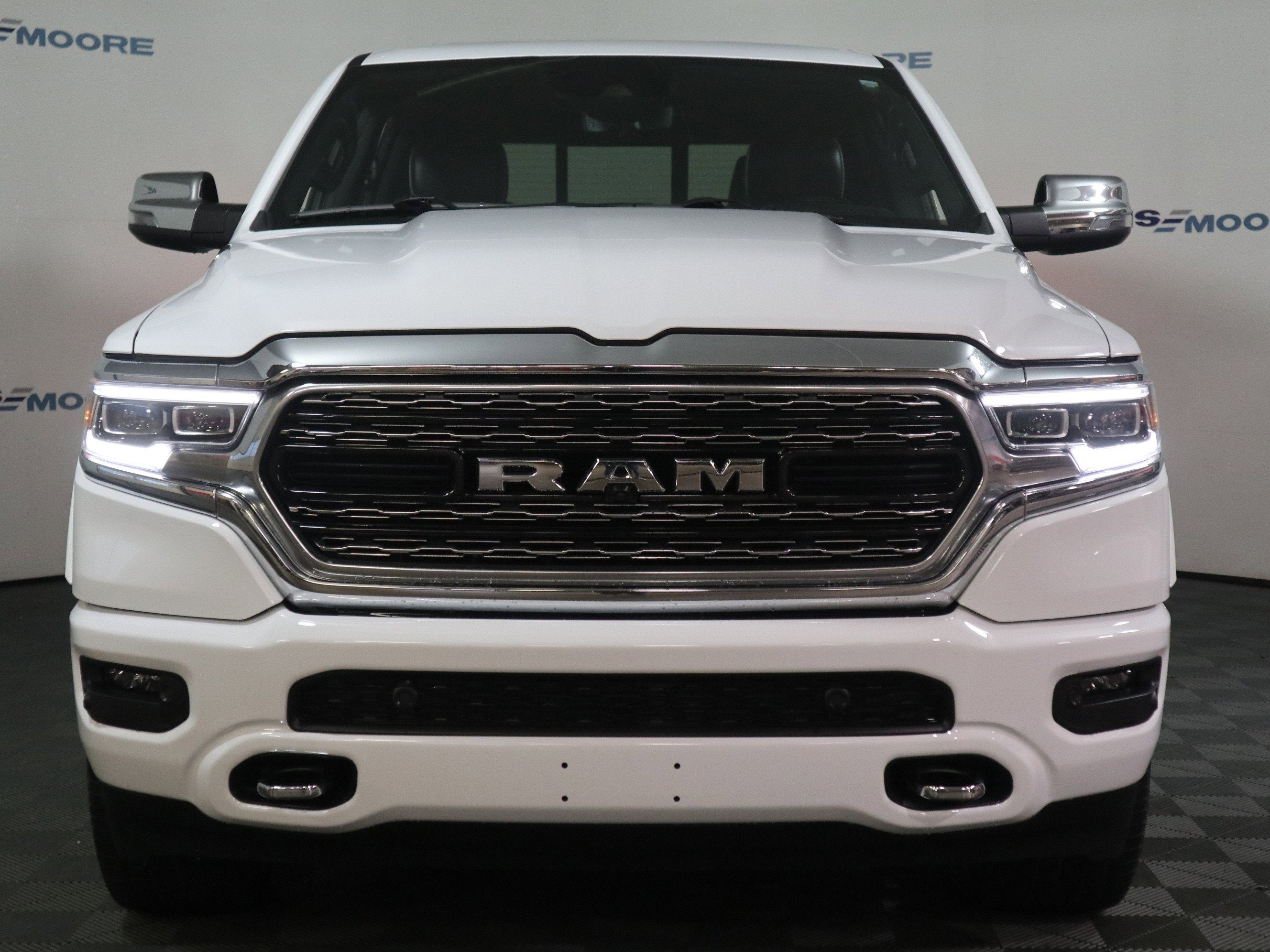 2024 RAM 1500 Limited Crew Cab 4x4