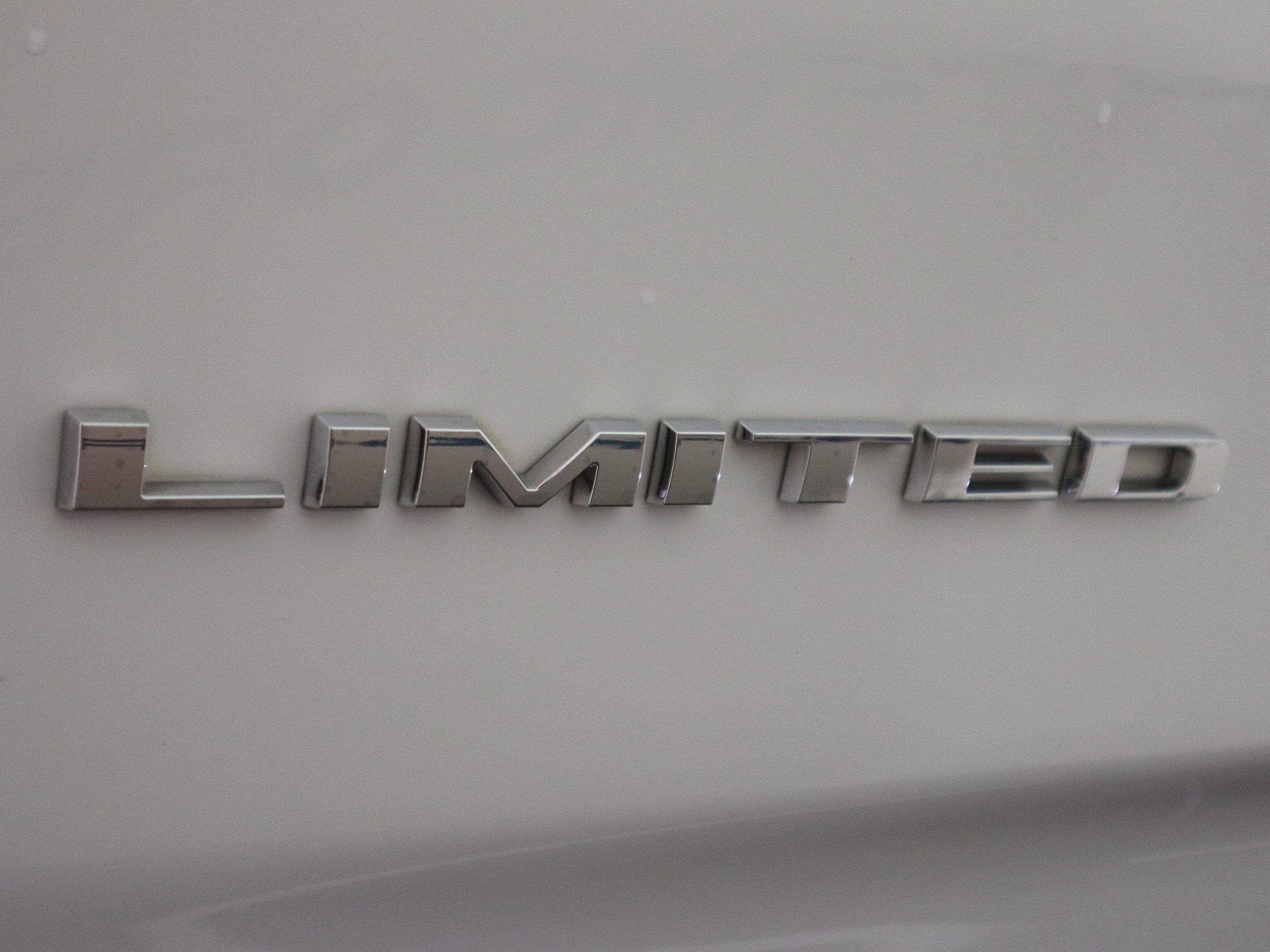 2024 RAM 1500 Limited Crew Cab 4x4