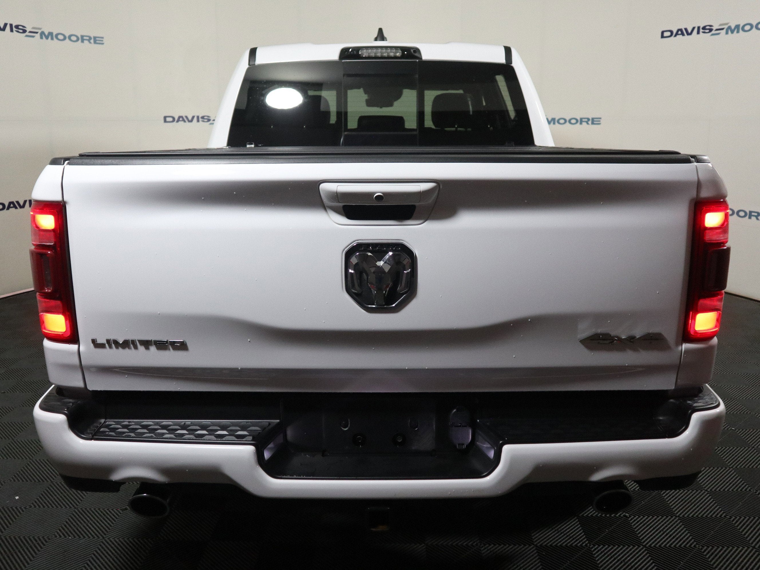 2024 RAM 1500 Limited Crew Cab 4x4