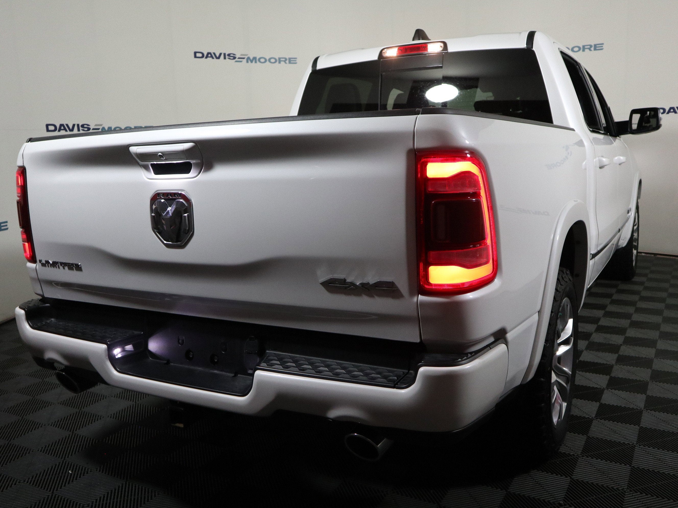 2024 RAM 1500 Limited Crew Cab 4x4