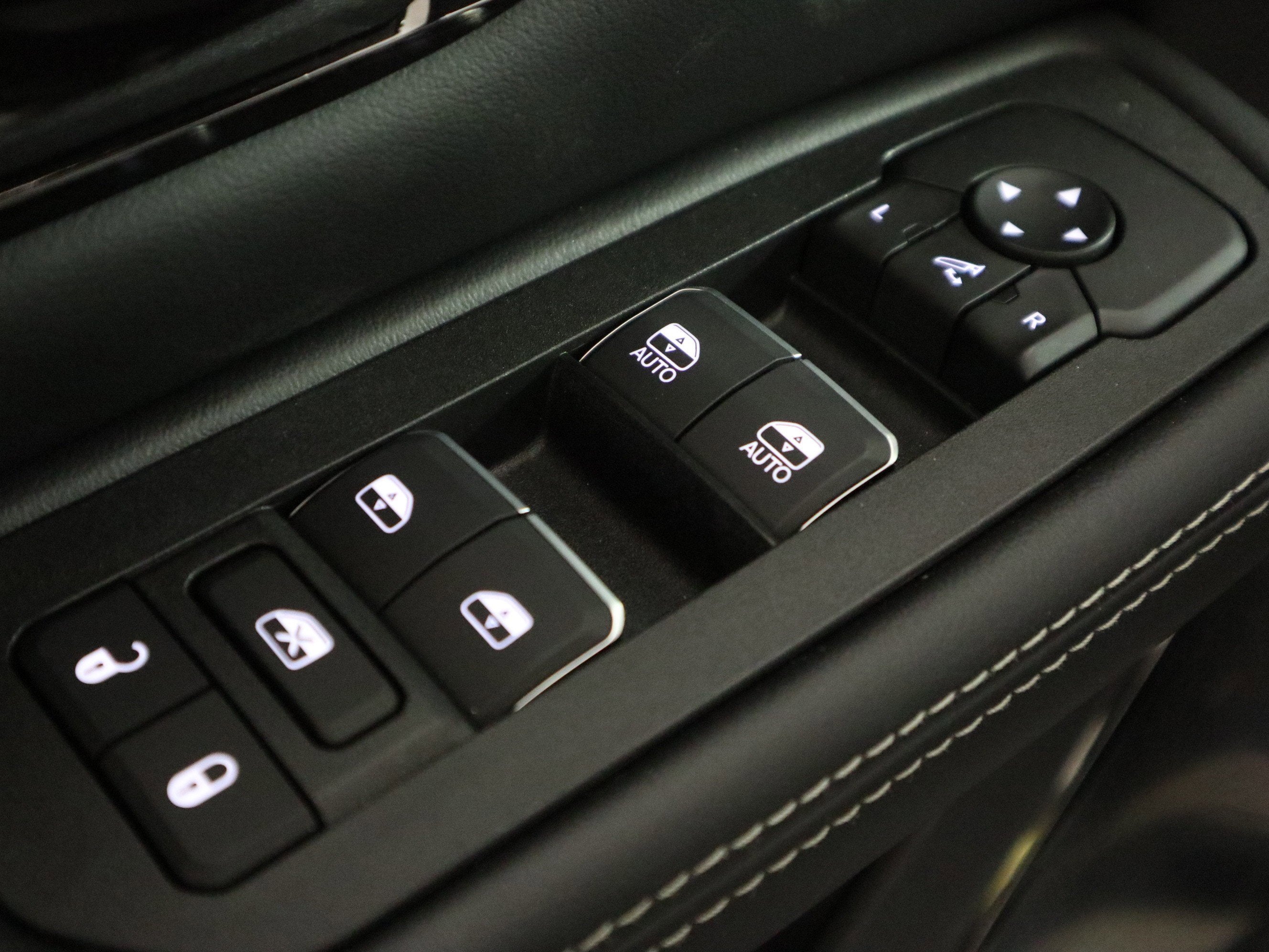 2026 RAM 1500 Limited Crew Cab 4x4