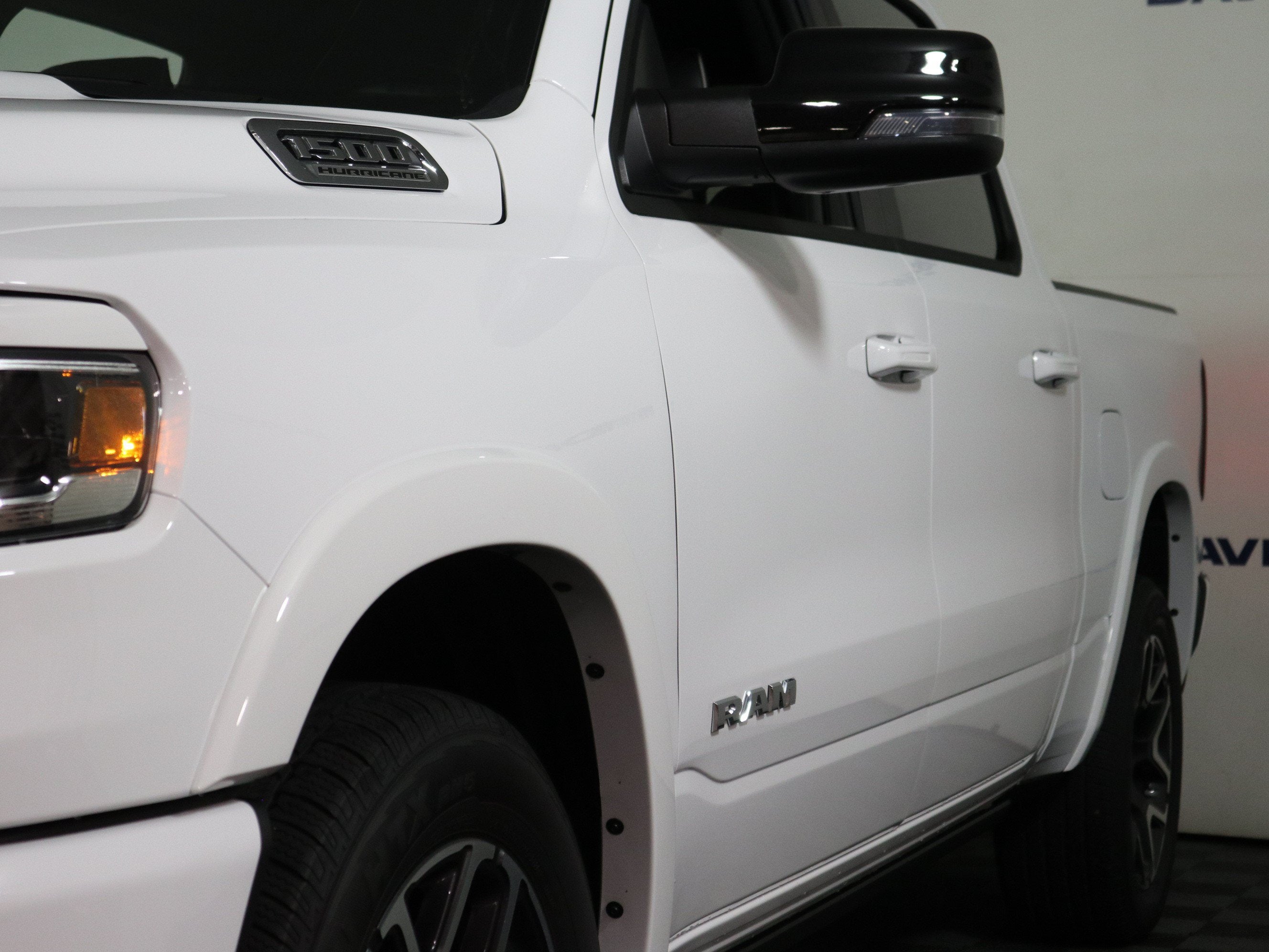 2027 RAM 1500 Laramie 4x4 Crew Cab