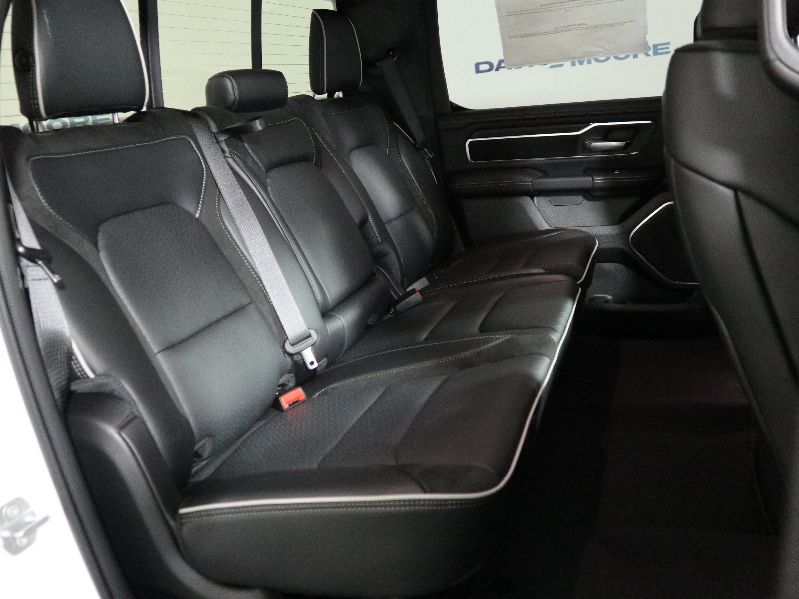 2027 RAM 1500 Laramie 4x4 Crew Cab