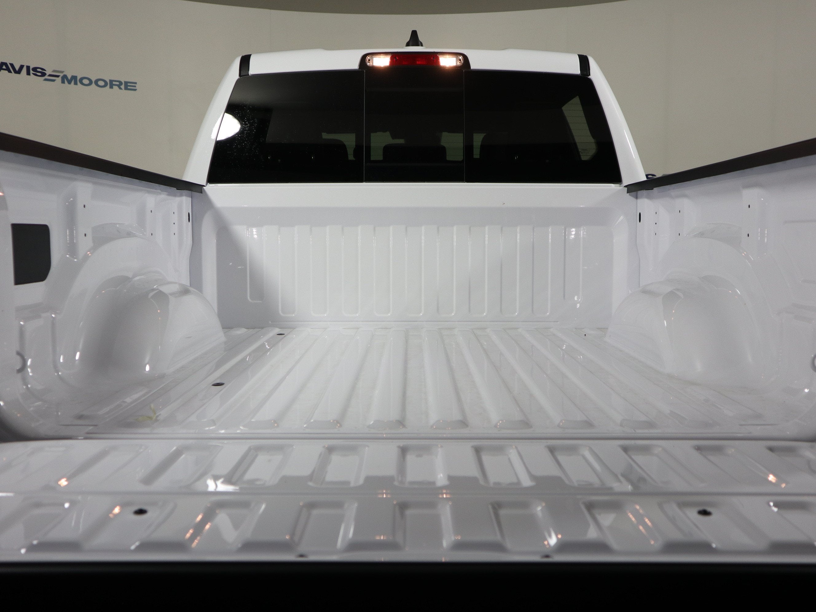 2027 RAM 1500 Laramie 4x4 Crew Cab