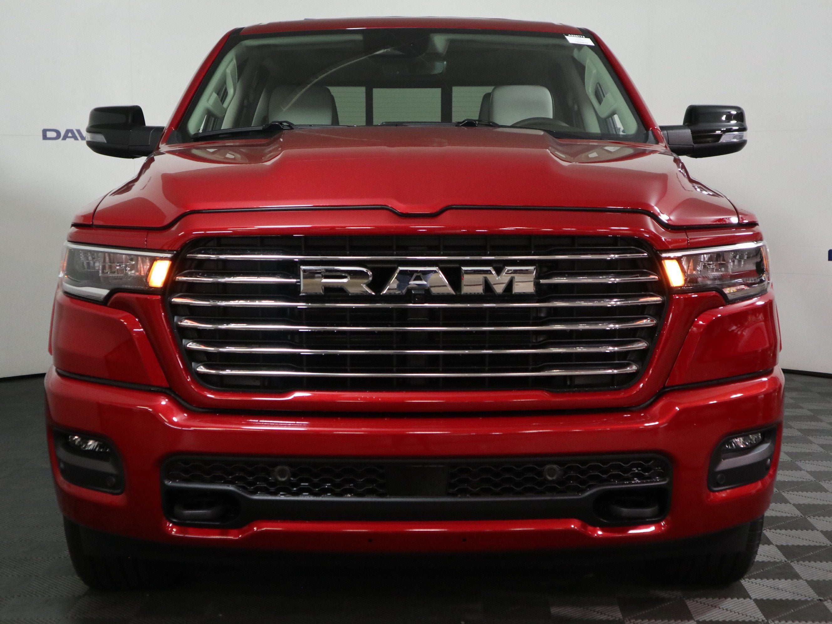 2026 RAM 1500 Laramie 4x4 Crew Cab