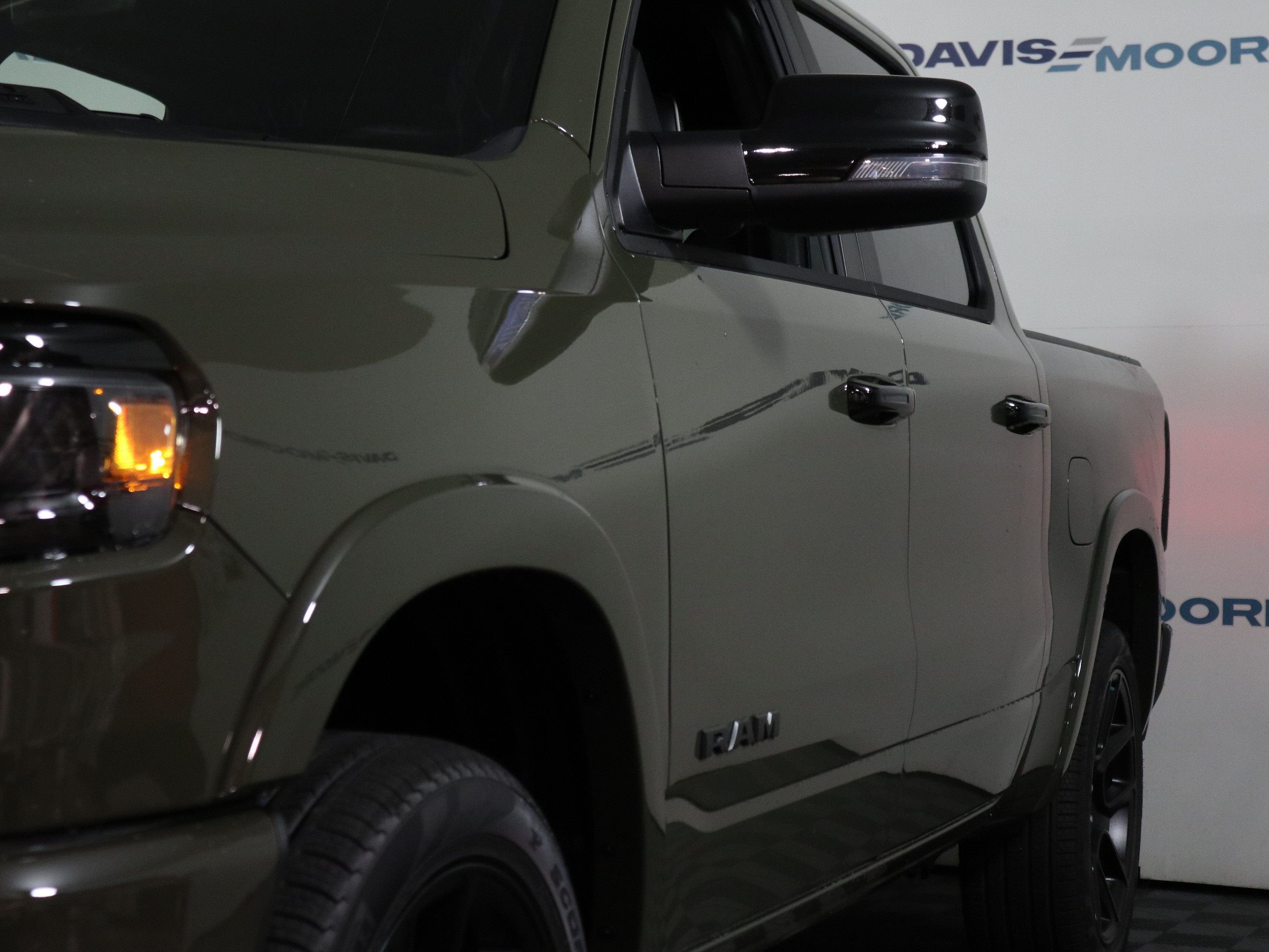 2027 RAM 1500 Laramie 4x4 Crew Cab