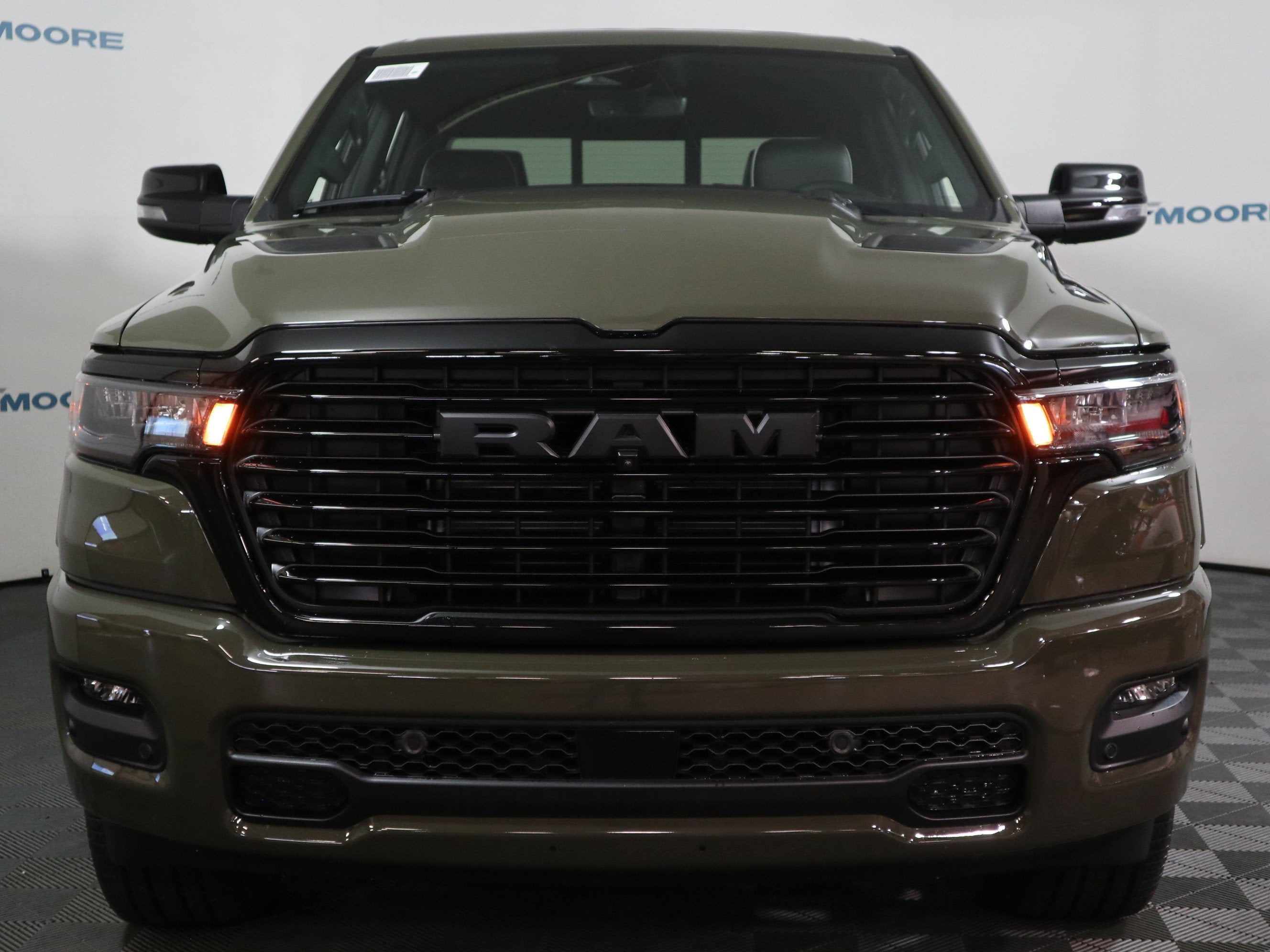 2027 RAM 1500 Laramie 4x4 Crew Cab
