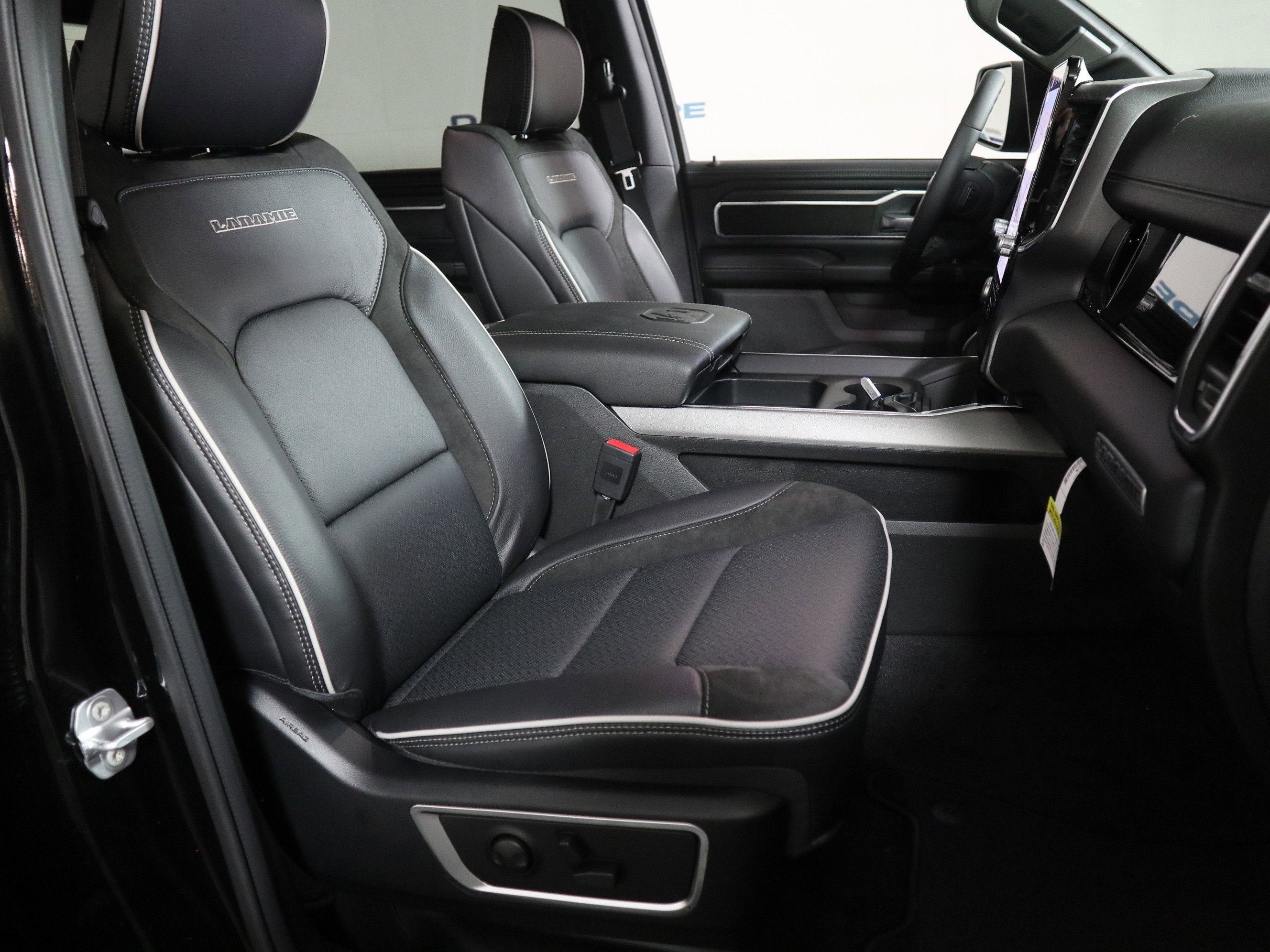 2026 RAM 1500 Laramie Crew Cab 4x4