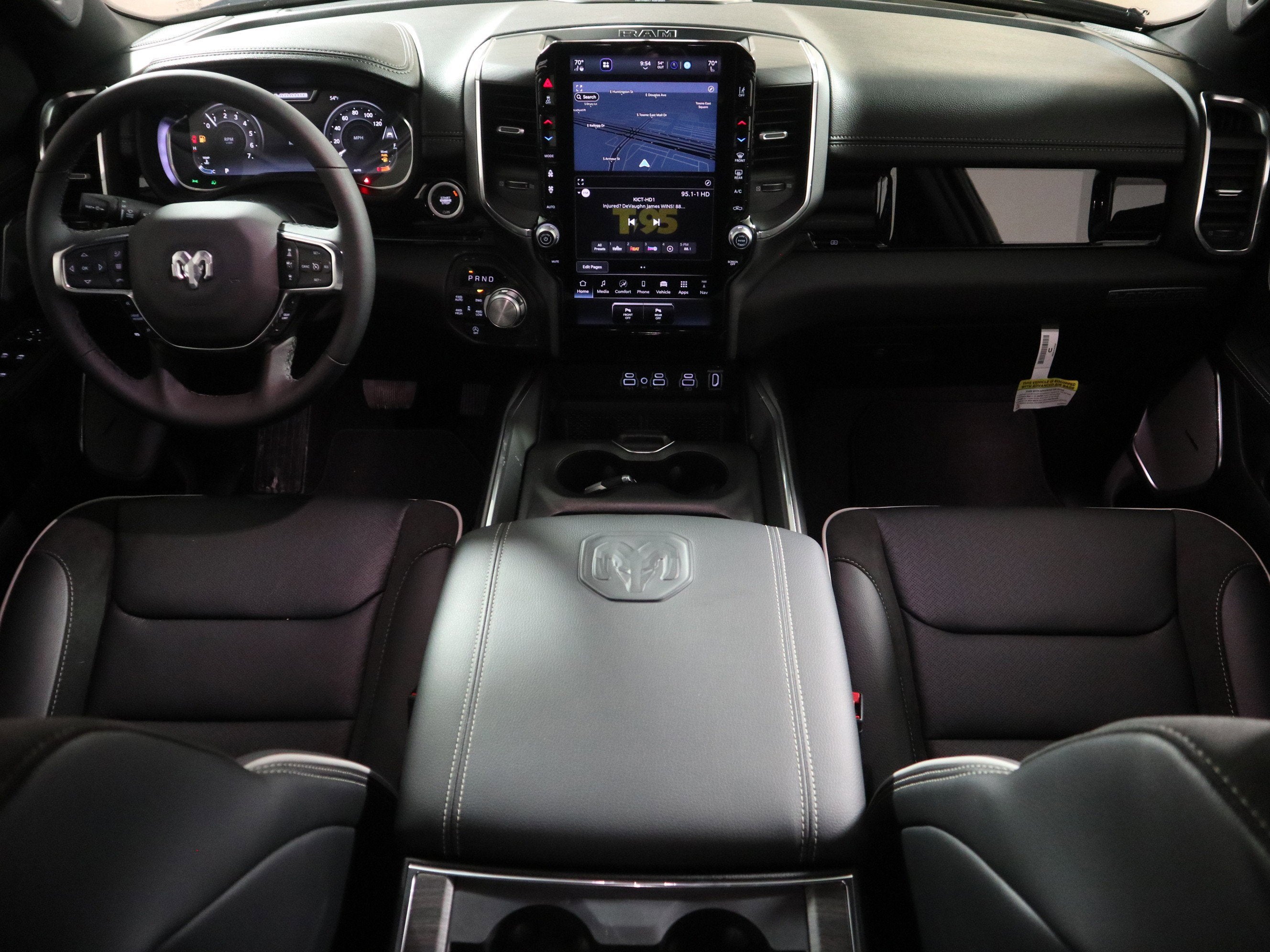 2026 RAM 1500 Laramie Crew Cab 4x4