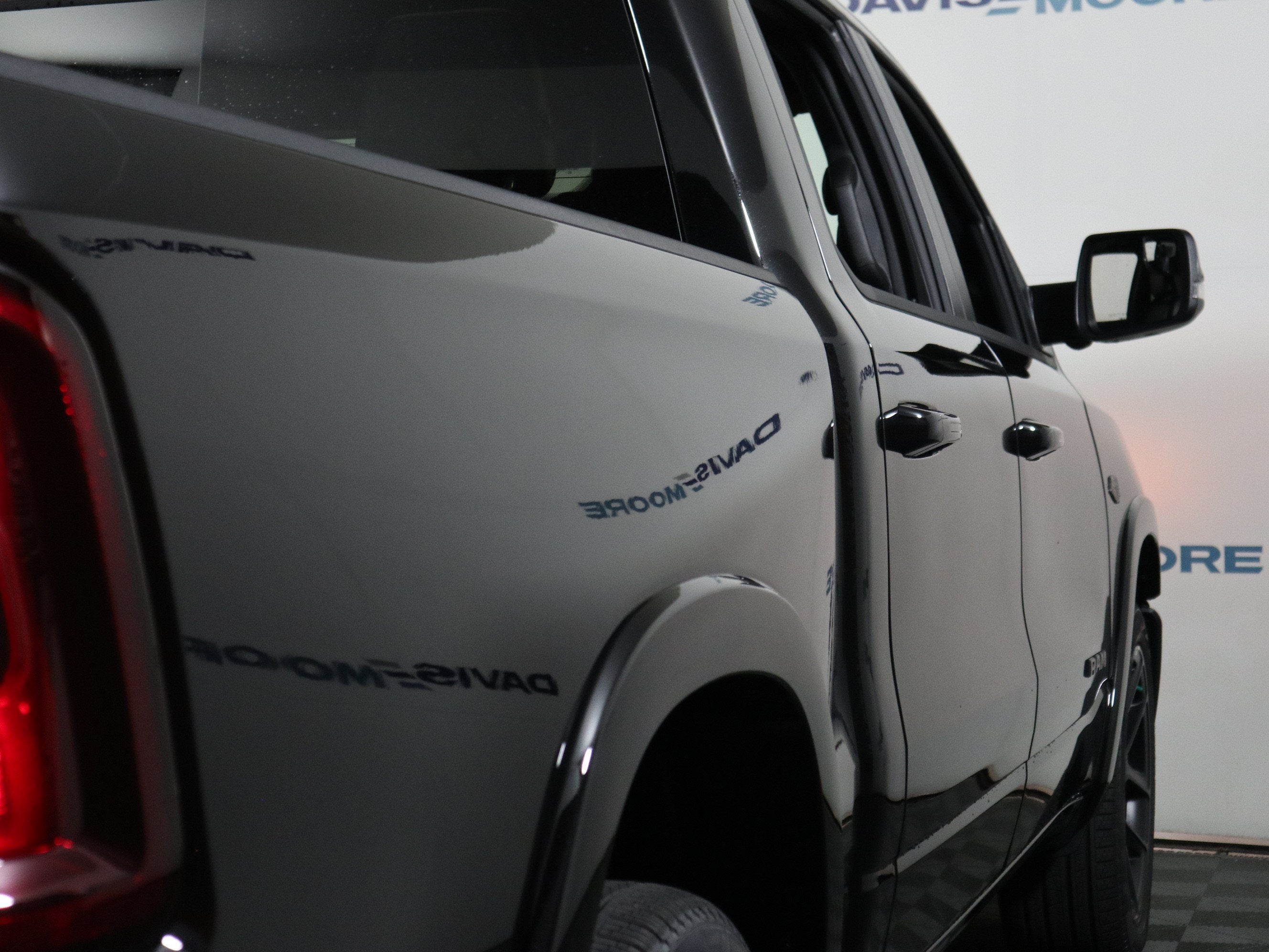 2027 RAM 1500 Laramie 4x4 Crew Cab