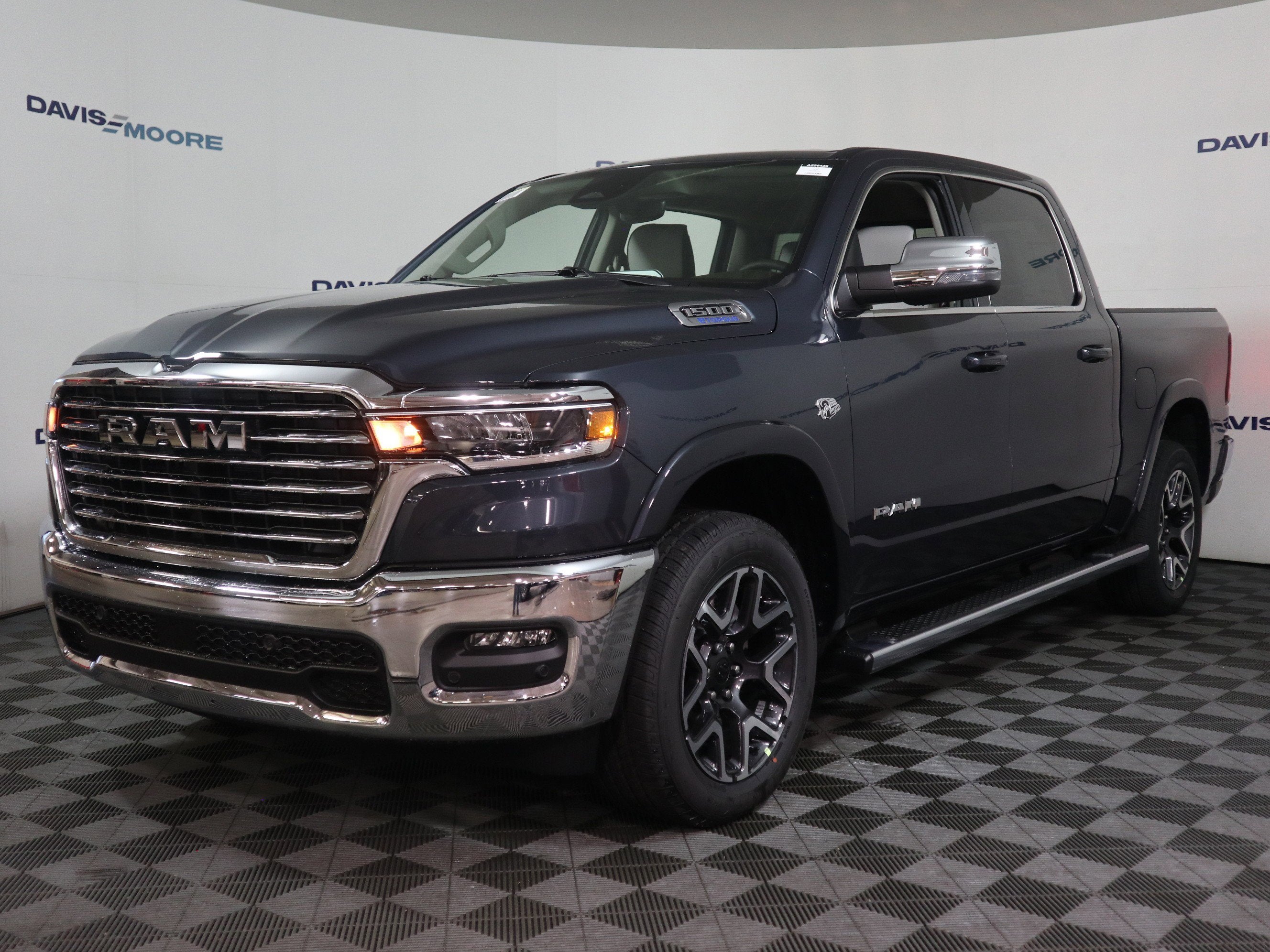 2026 RAM 1500 Laramie Crew Cab 4x4