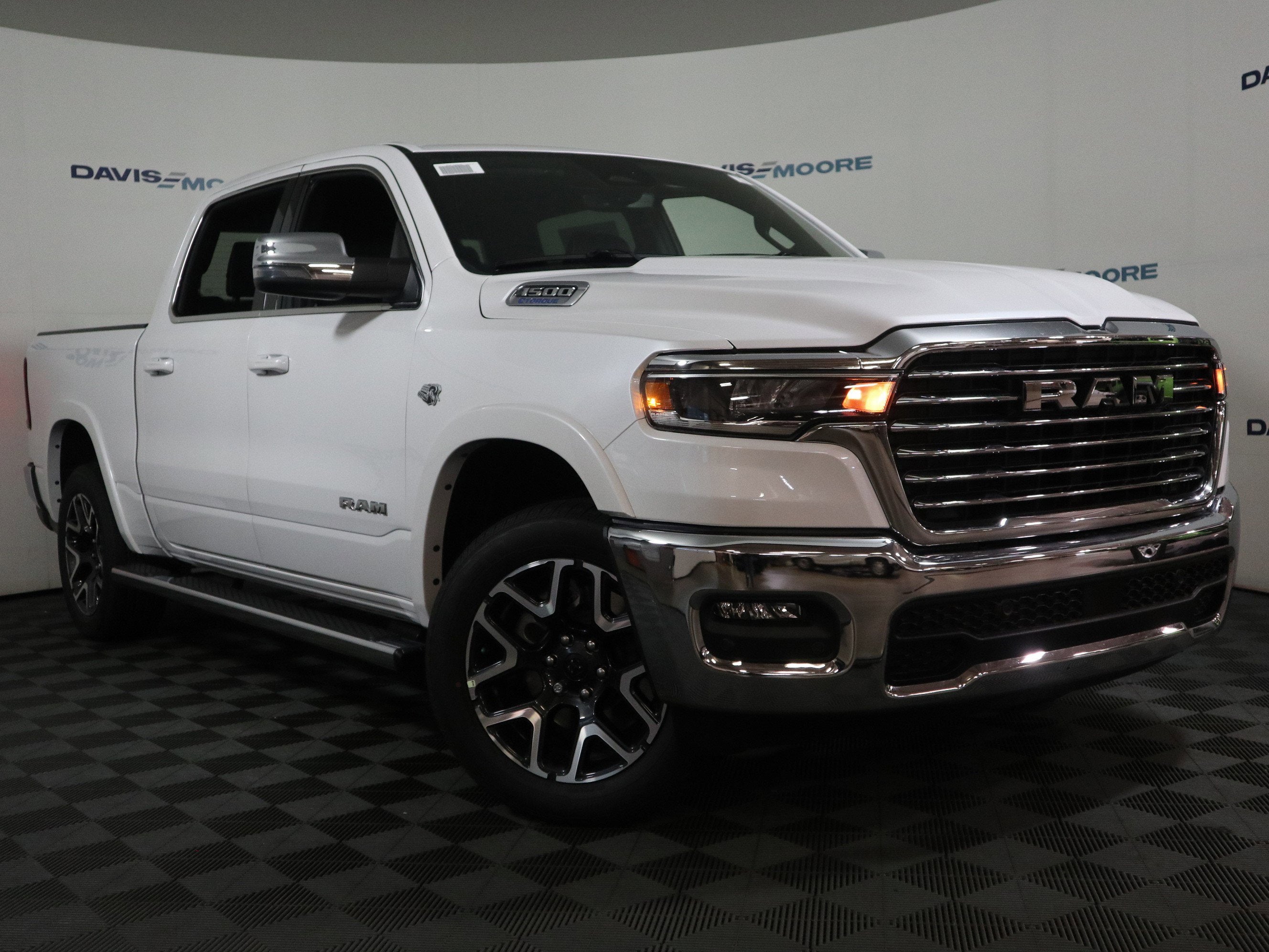 2026 RAM 1500 Laramie Crew Cab 4x4