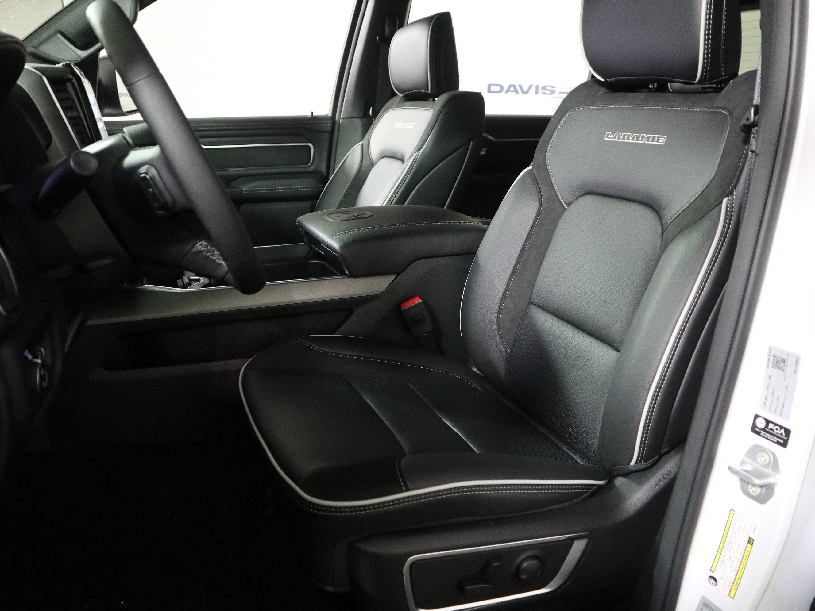 2026 RAM 1500 Laramie Crew Cab 4x4