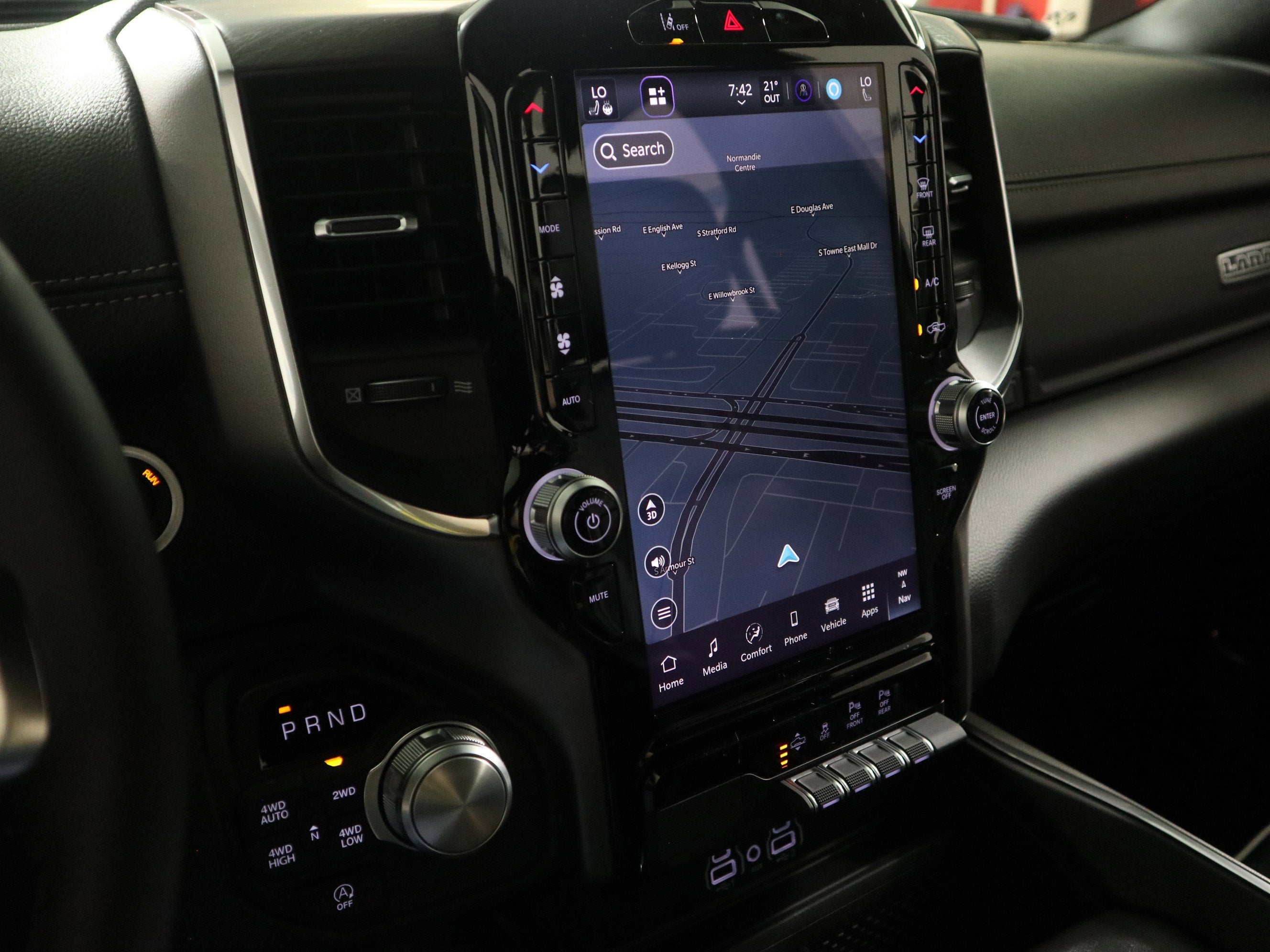 2026 RAM 1500 Laramie Crew Cab 4x4