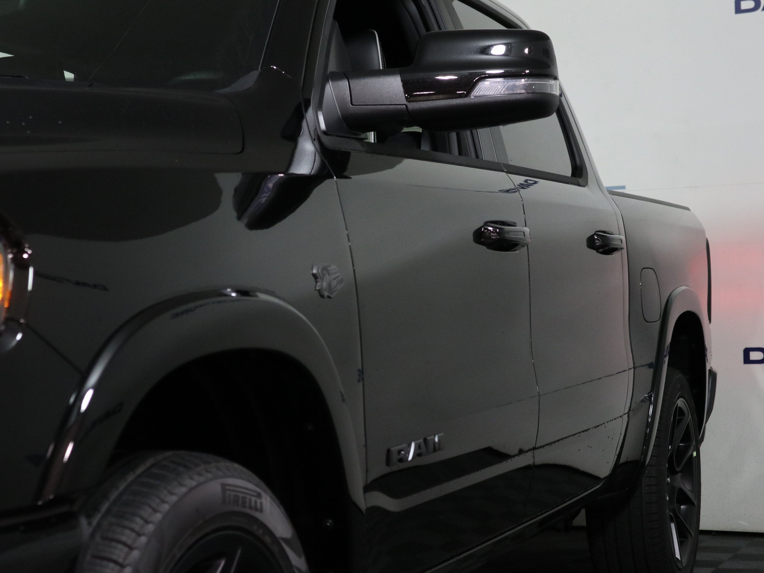 2027 RAM 1500 Laramie 4x4 Crew Cab