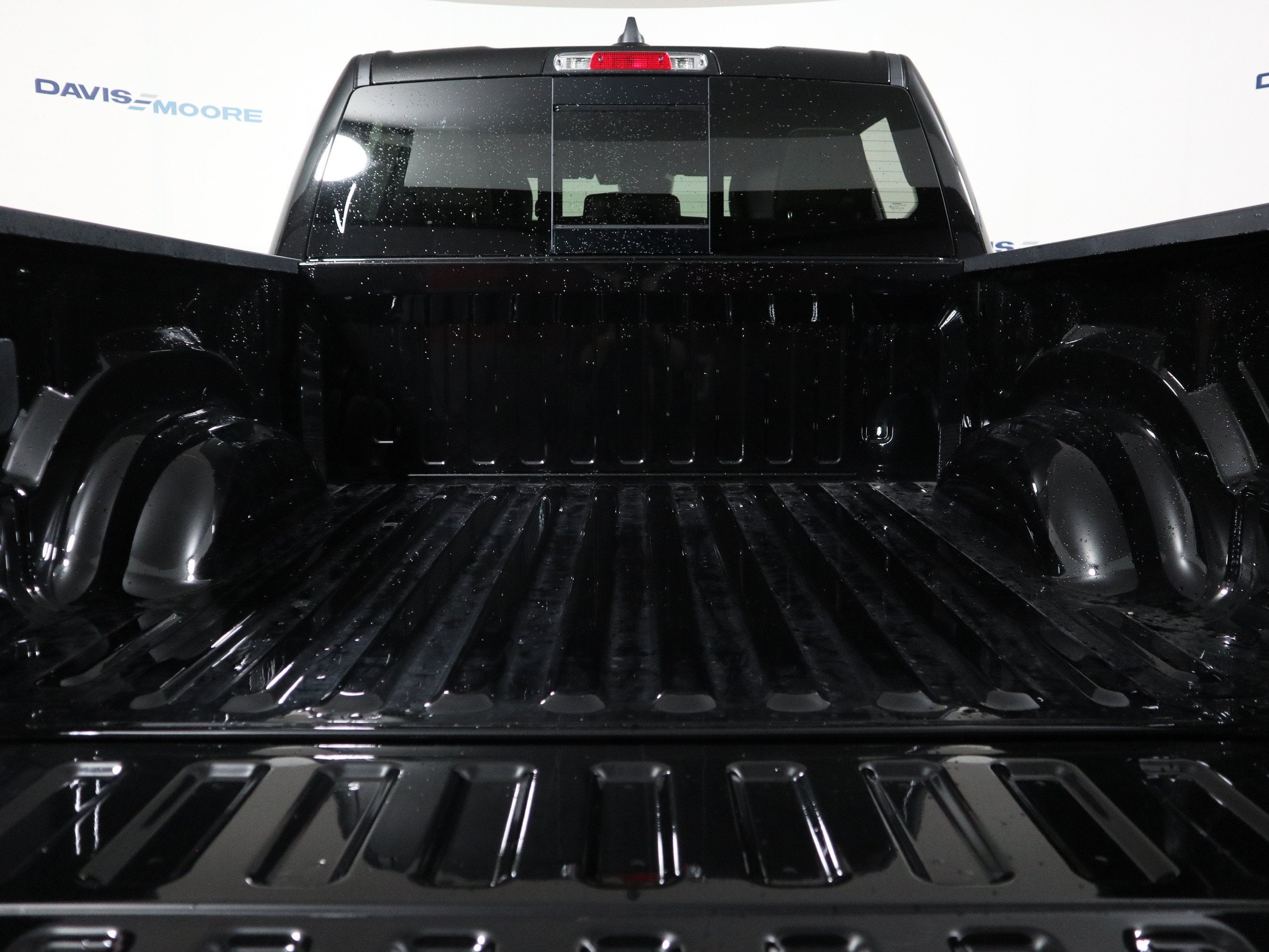 2027 RAM 1500 Laramie 4x4 Crew Cab