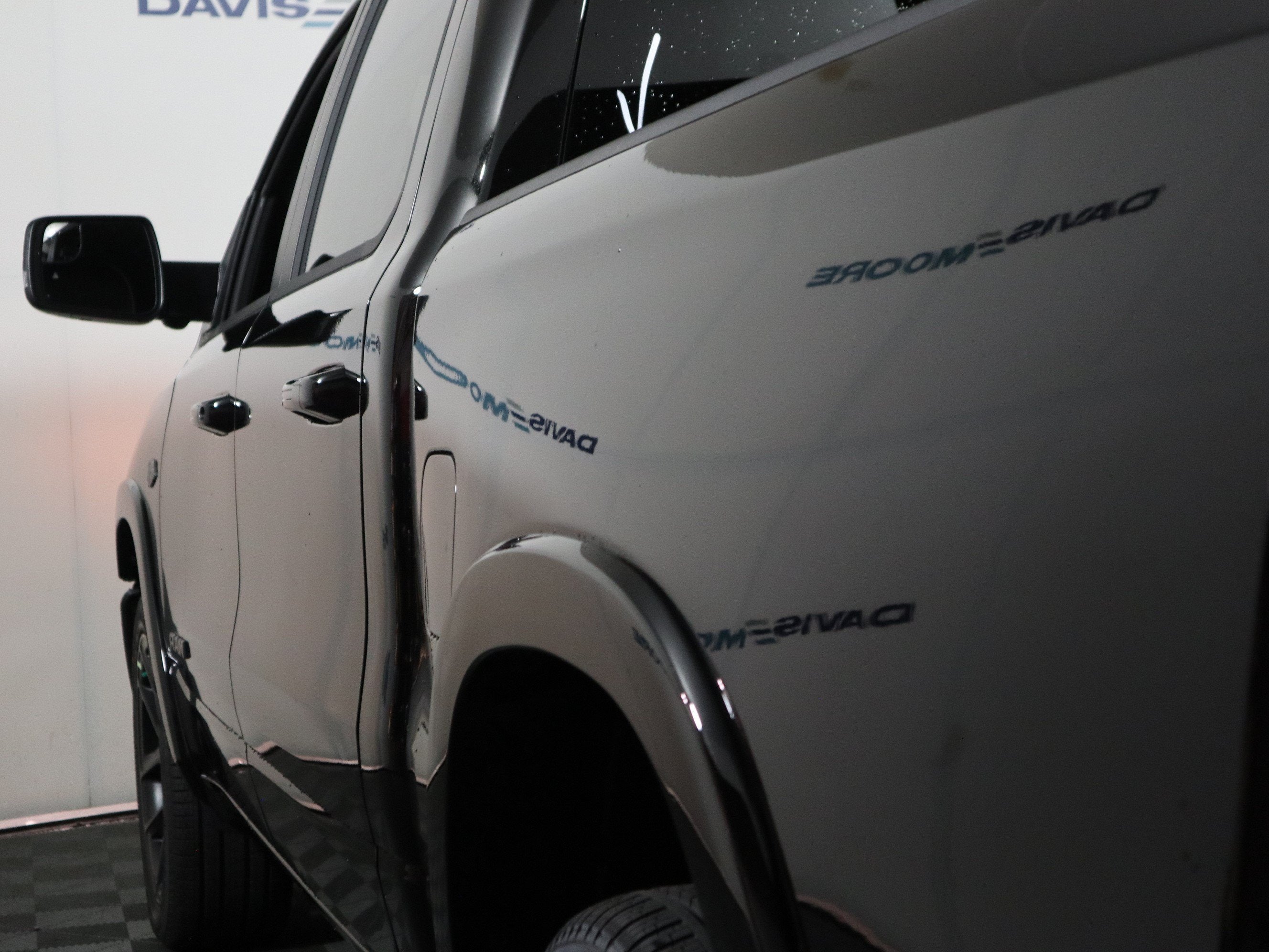 2027 RAM 1500 Laramie 4x4 Crew Cab