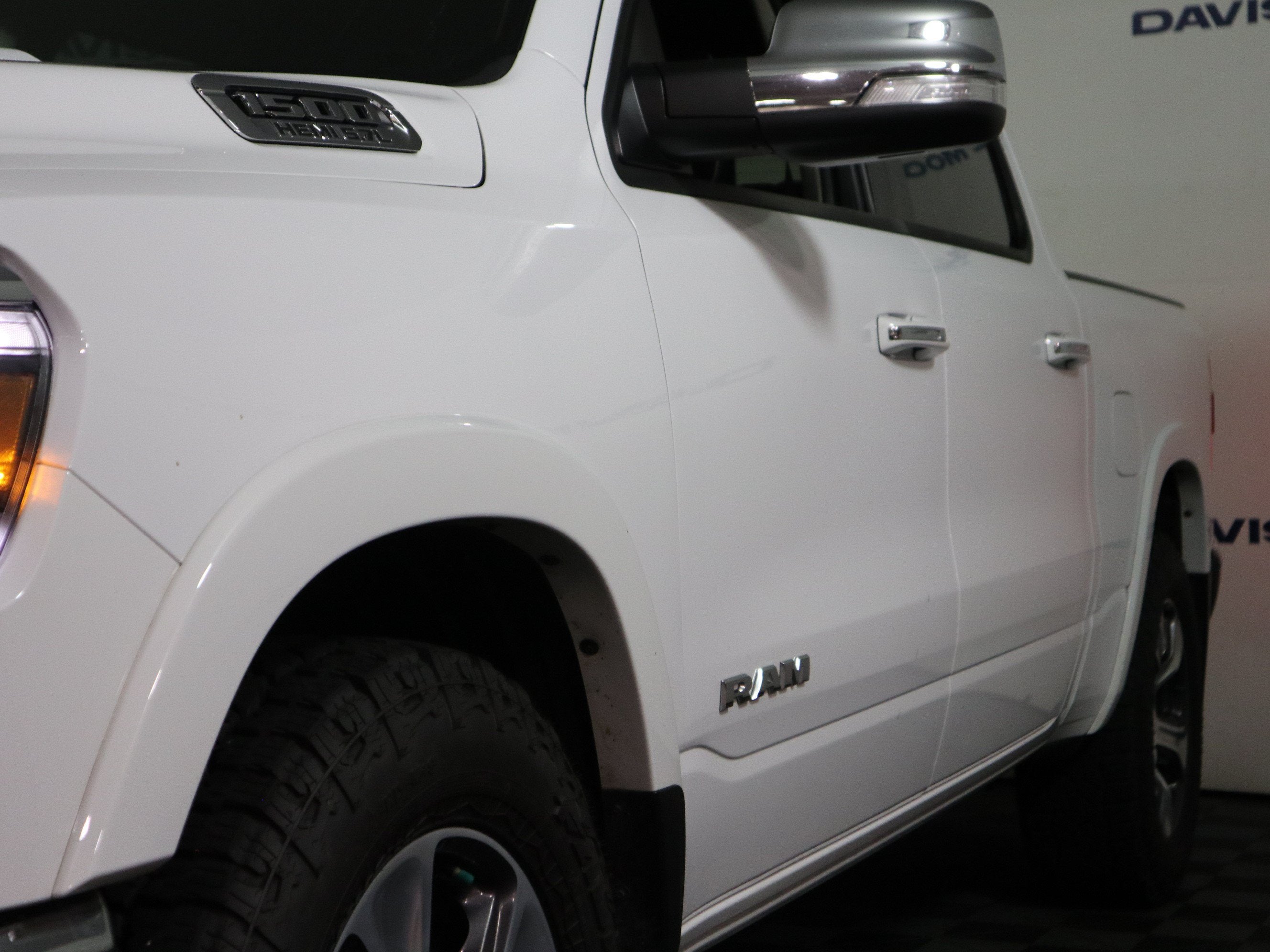 2022 RAM 1500 Laramie 4x4 Crew Cab