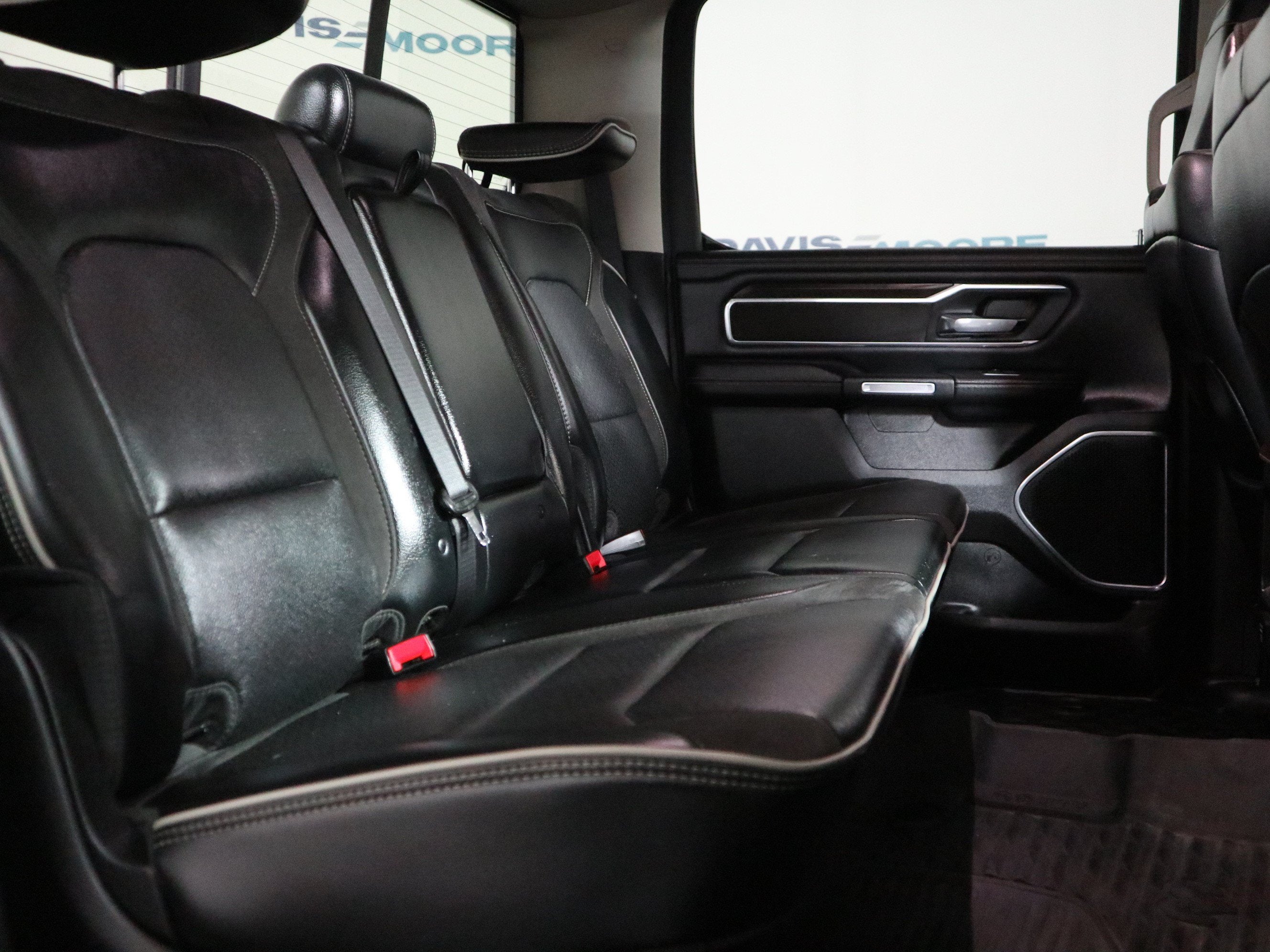 2022 RAM 1500 Laramie 4x4 Crew Cab