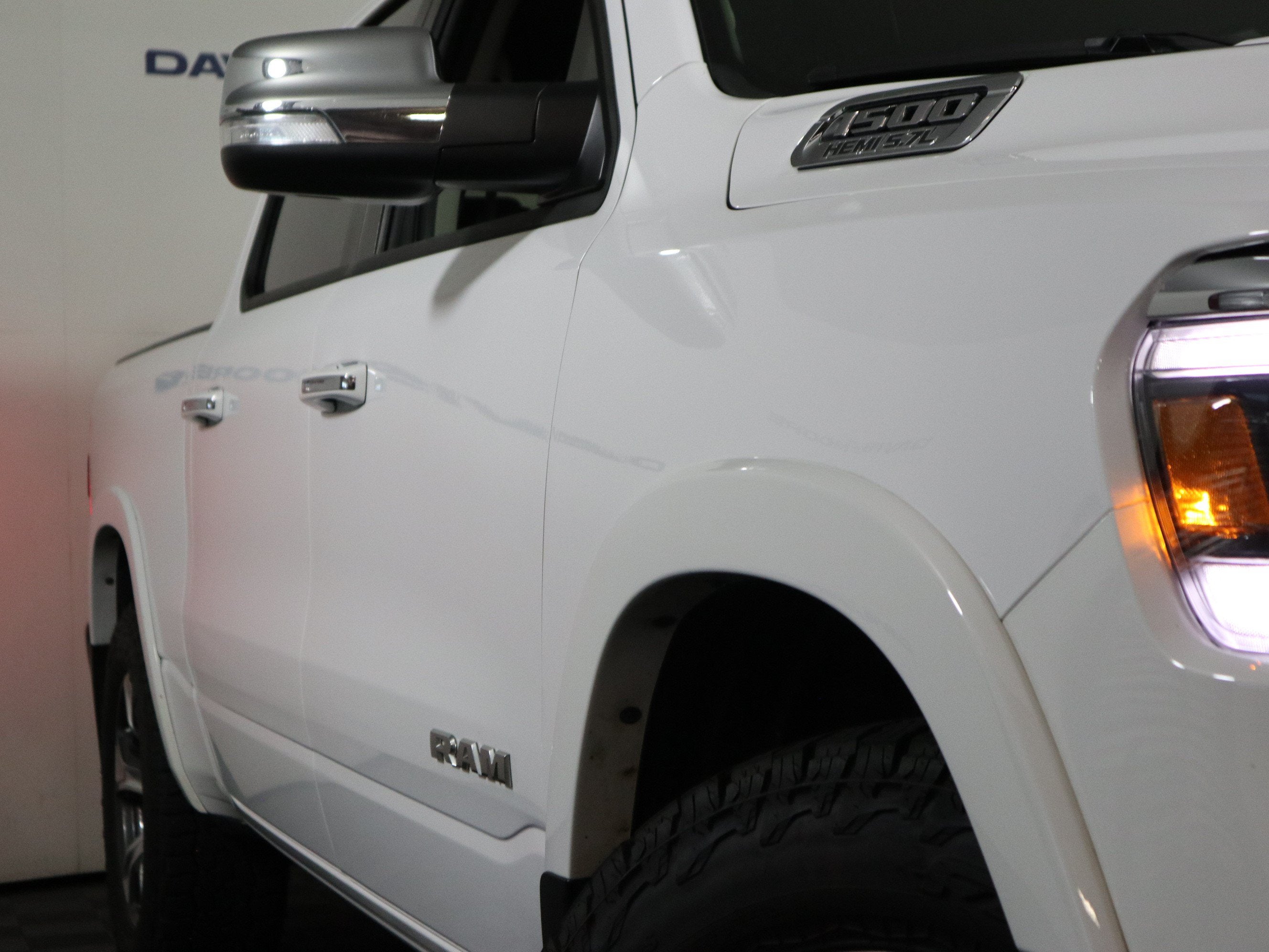 2022 RAM 1500 Laramie 4x4 Crew Cab