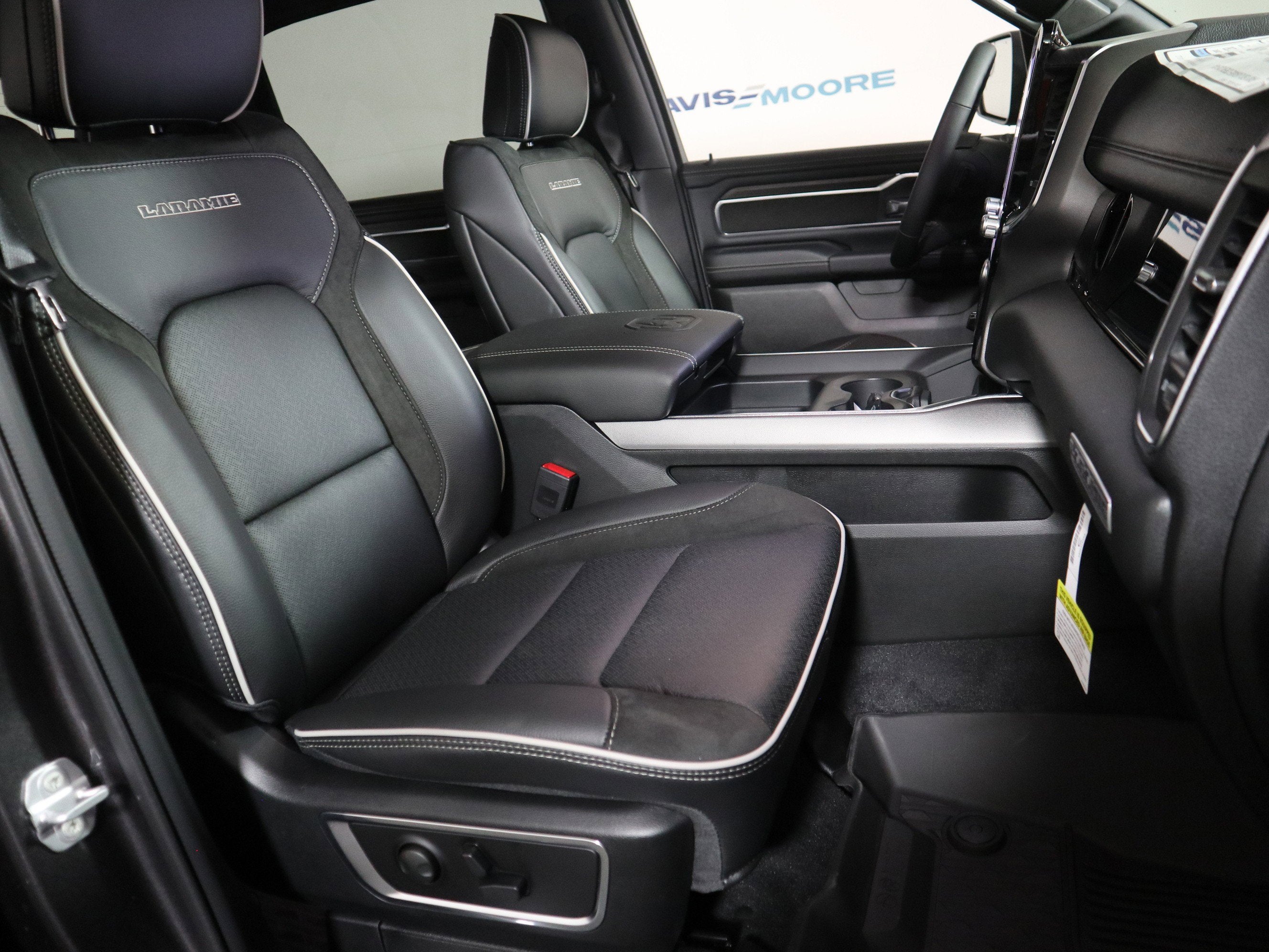 2026 RAM 1500 Laramie Crew Cab 4x4