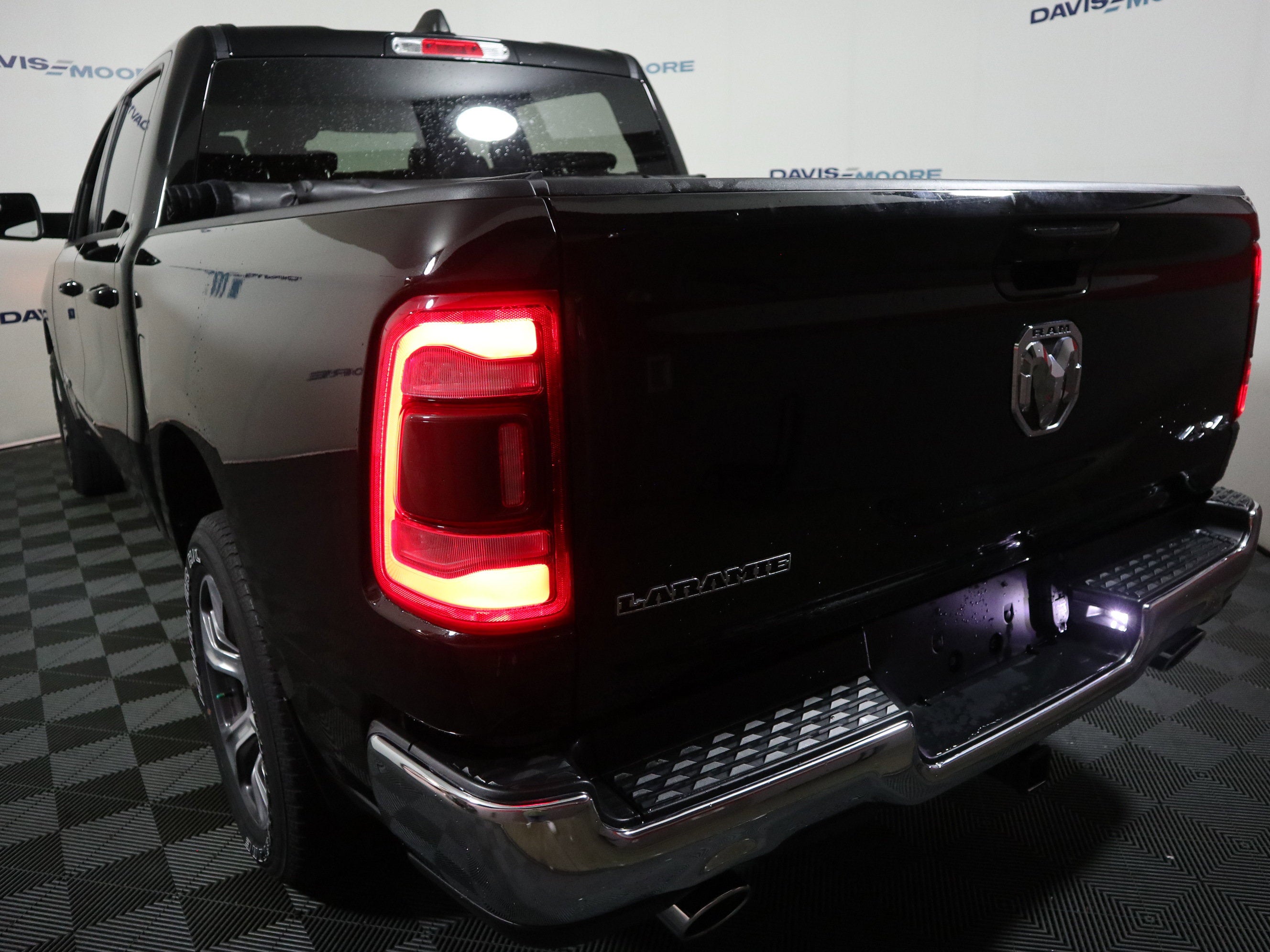 2023 RAM 1500 Laramie Crew Cab 4x4