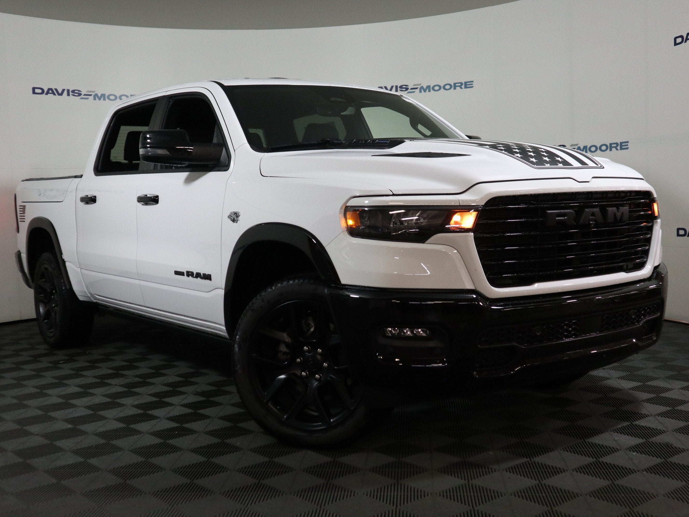 2026 RAM 1500 Laramie 4x4 Crew Cab