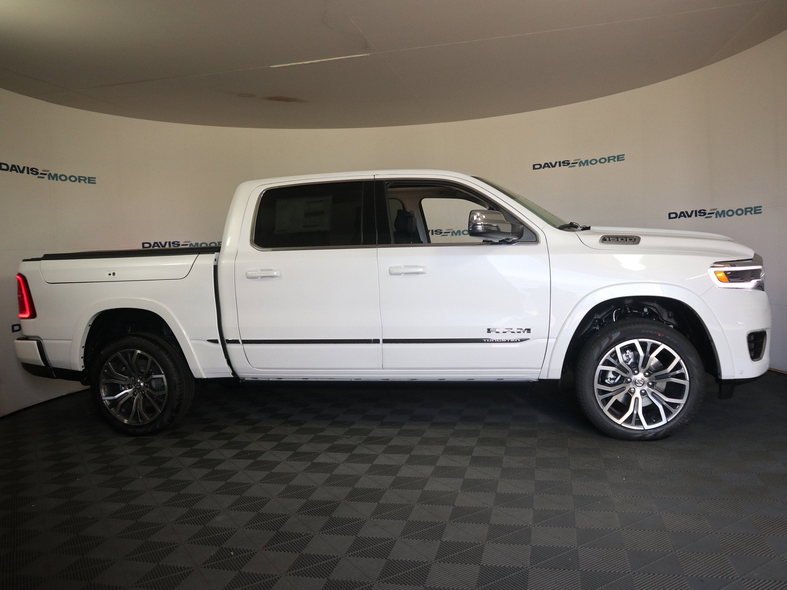 2026 RAM 1500 Tungsten Crew Cab