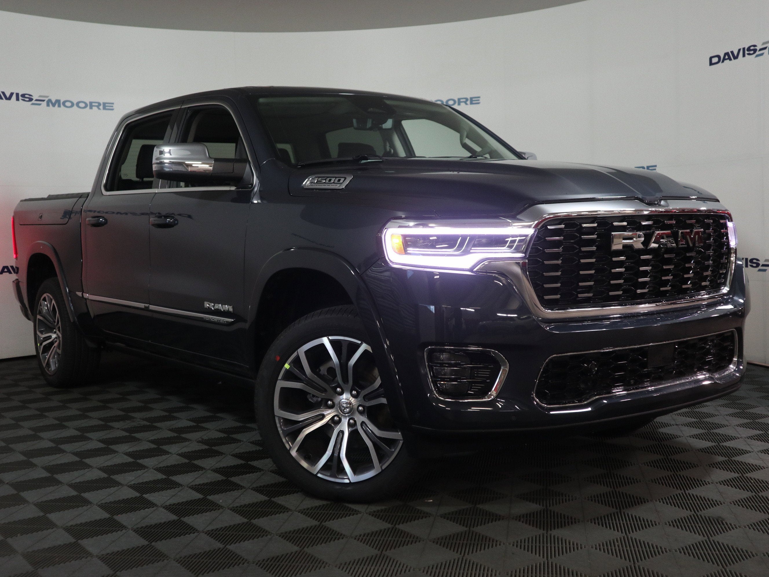 2026 RAM 1500 Tungsten Crew Cab 4x4