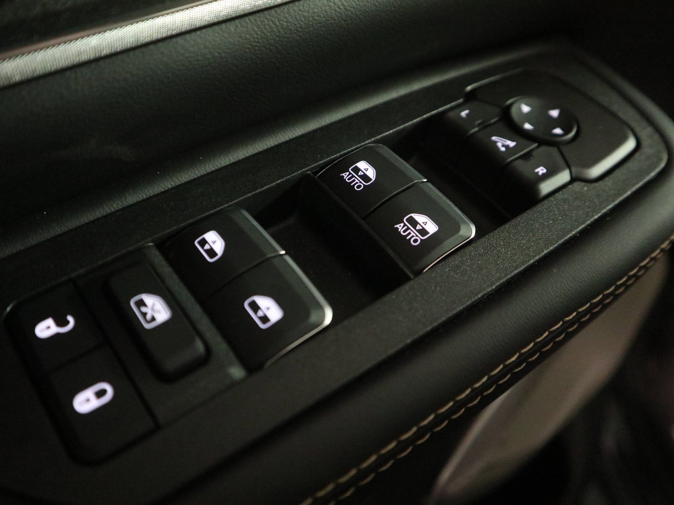 2026 RAM 1500 Tungsten Crew Cab 4x4