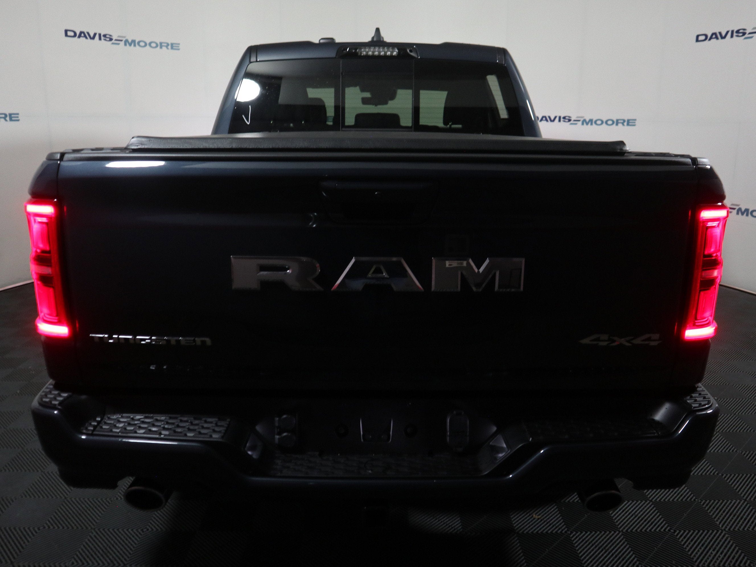 2026 RAM 1500 Tungsten Crew Cab 4x4