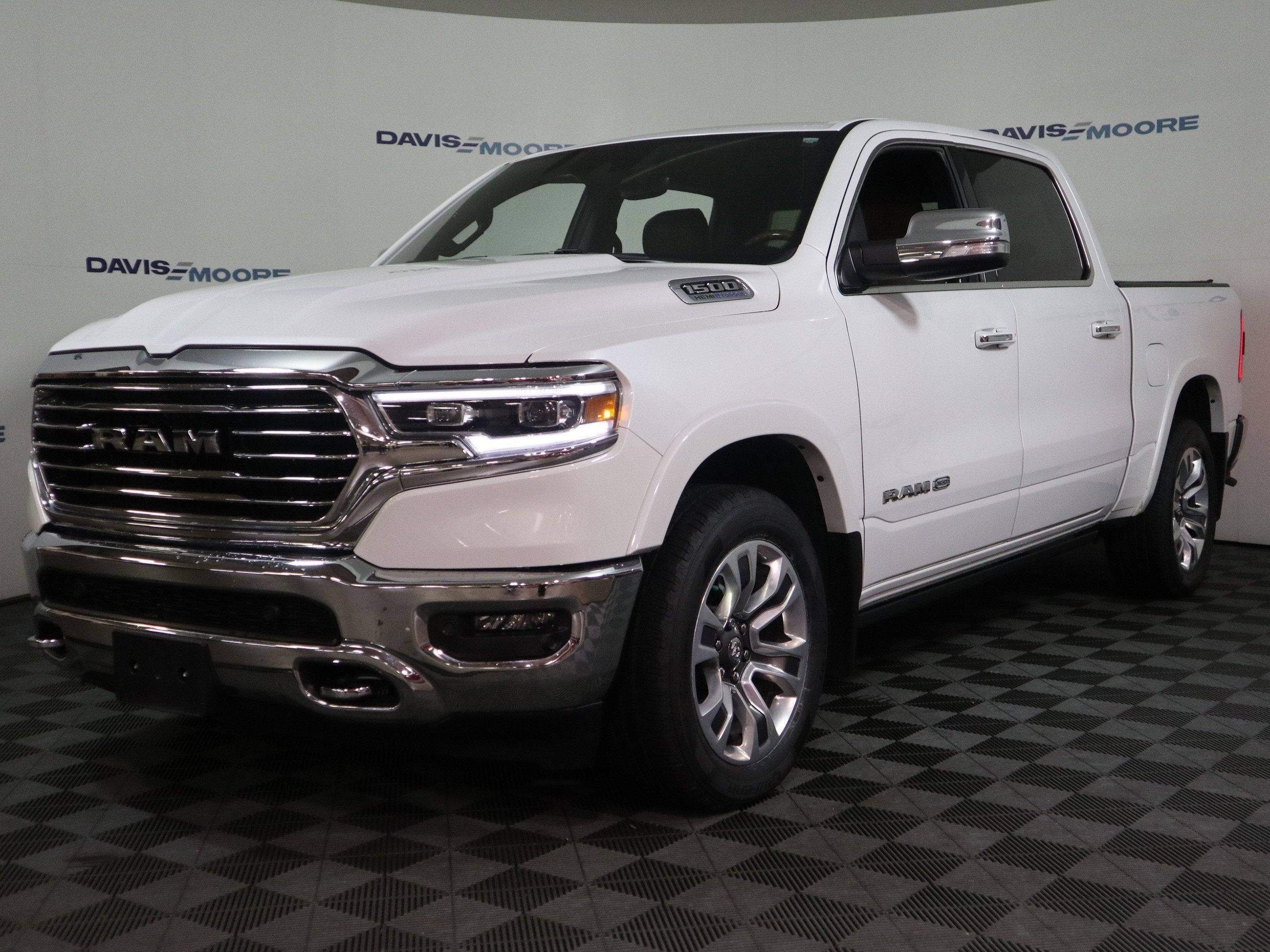 2022 RAM 1500 Longhorn Crew Cab 4x4