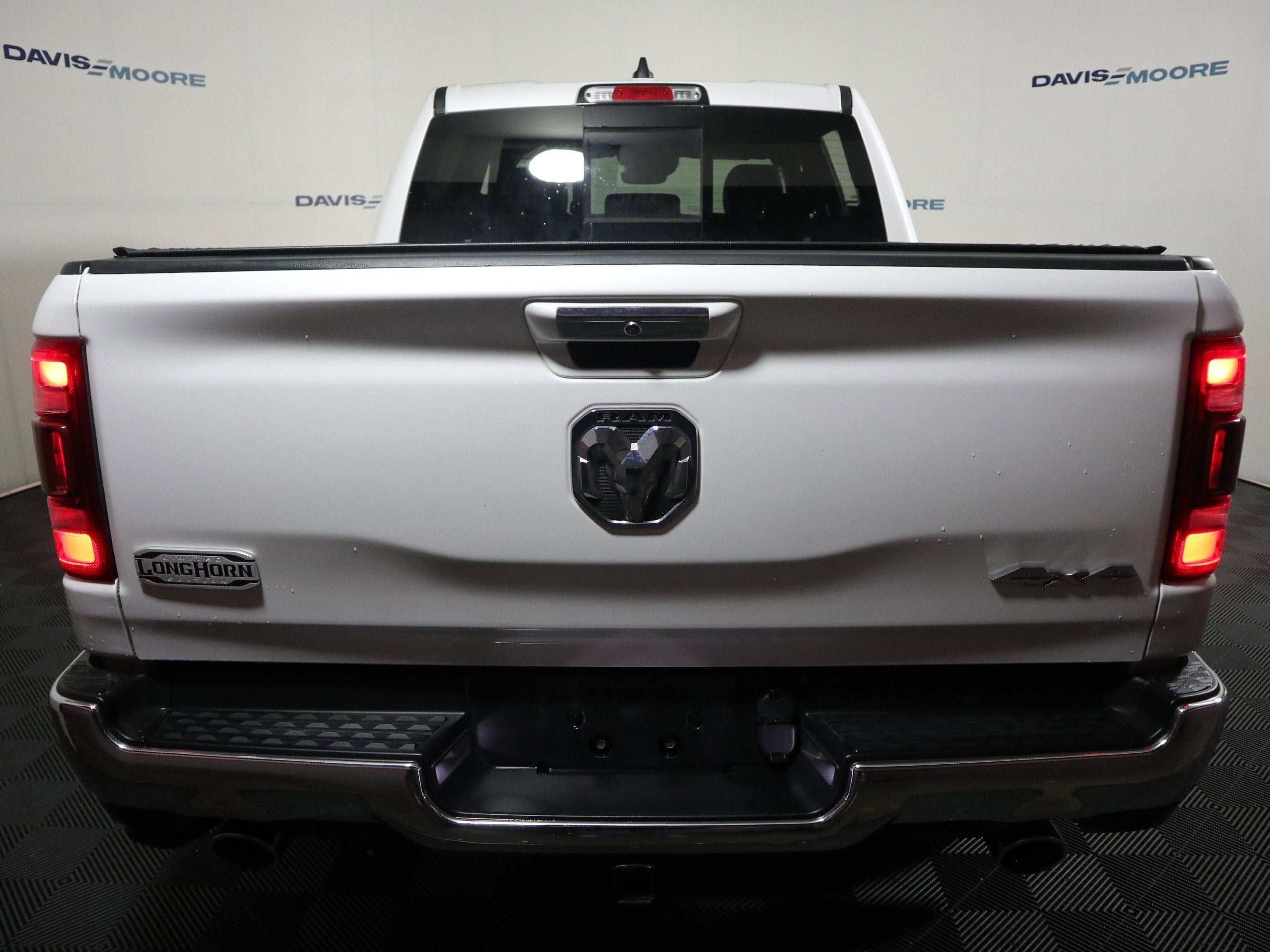 2022 RAM 1500 Longhorn Crew Cab 4x4