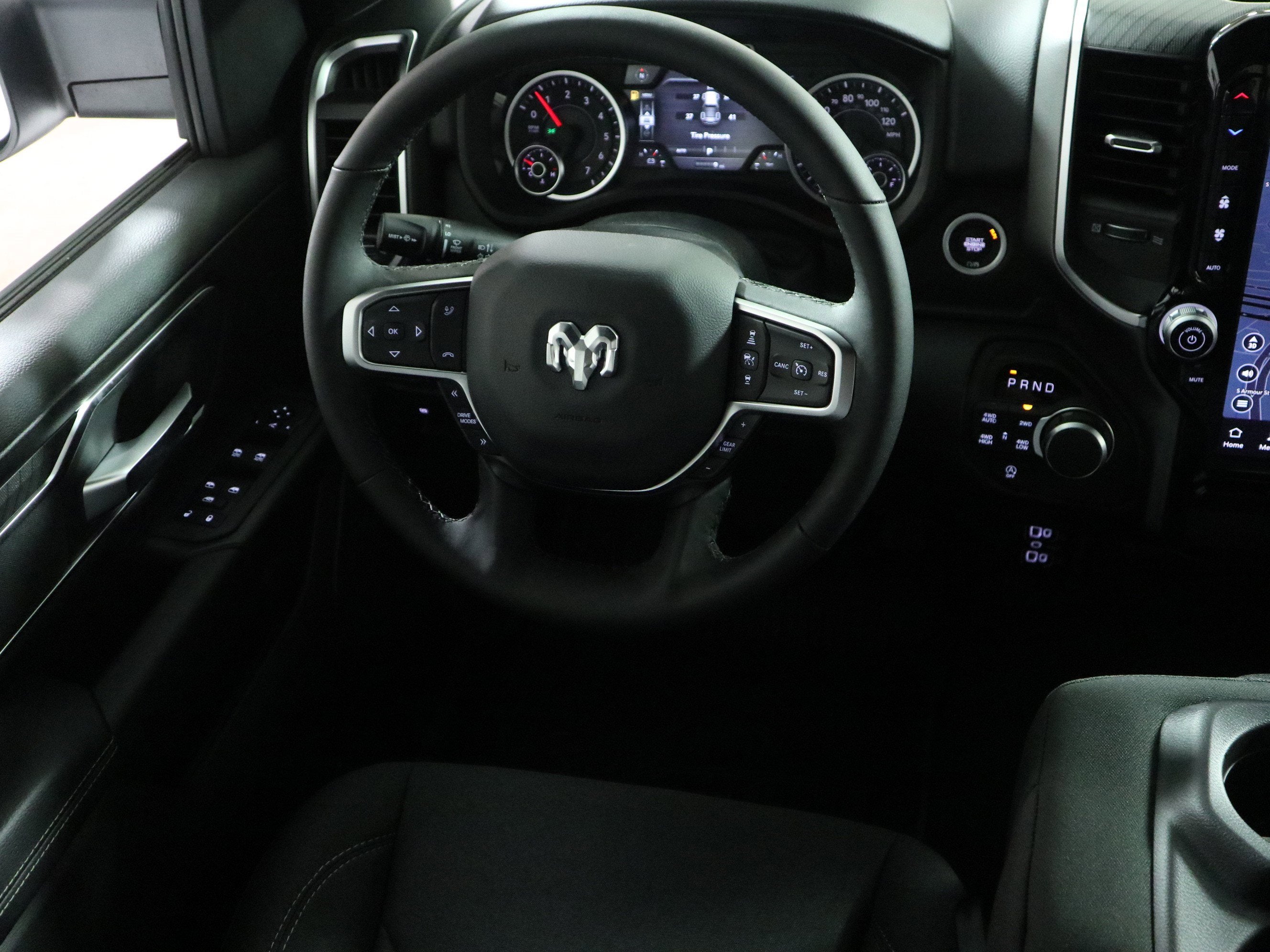 2026 RAM 1500 Big Horn Crew Cab 4x4
