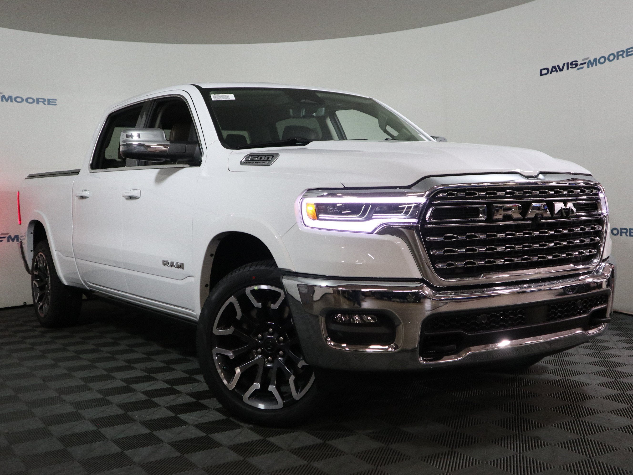 2027 RAM 1500 Longhorn Crew Cab 4x4