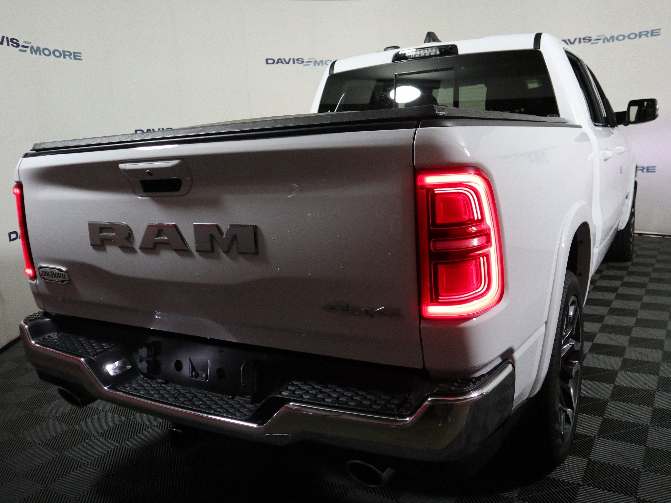2027 RAM 1500 Longhorn Crew Cab 4x4